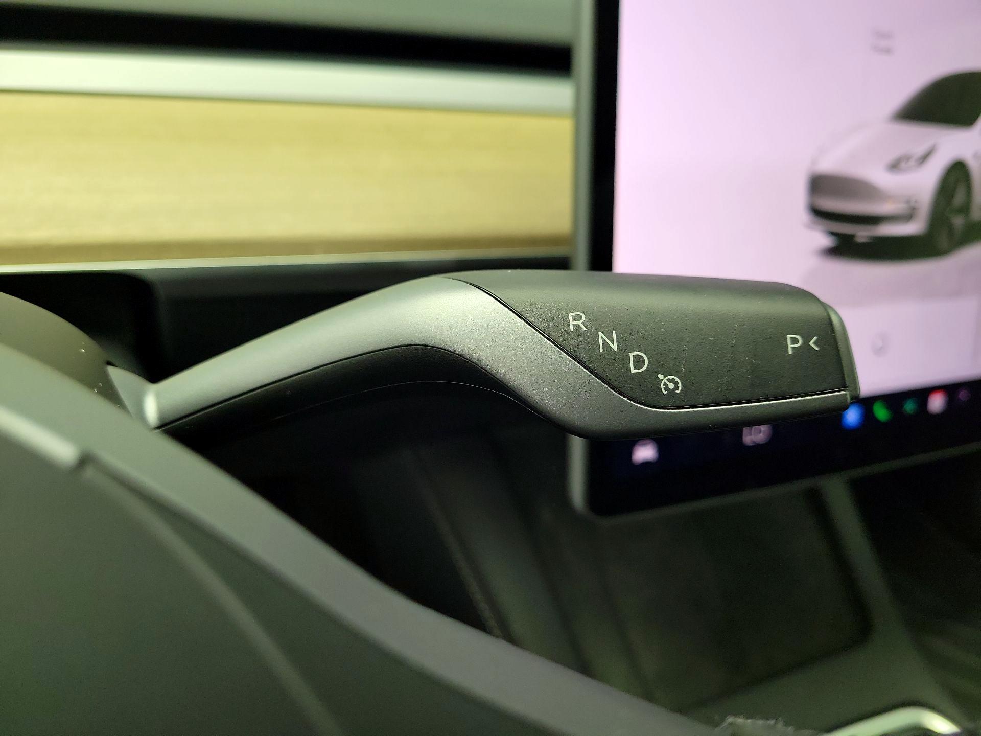 Thumbnail: 2023 Tesla Model 3 - 17