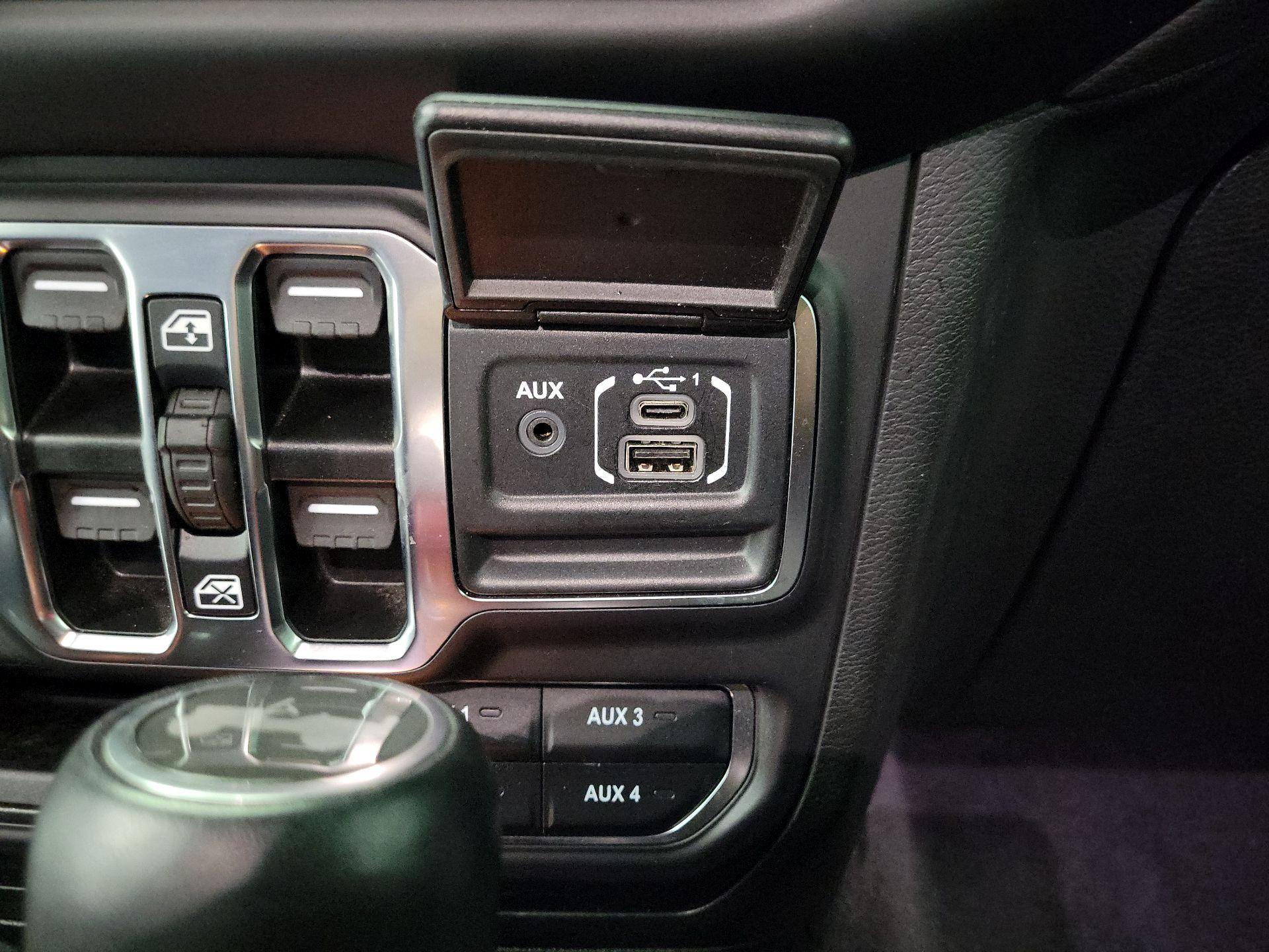 Thumbnail: 2023 Jeep Wrangler - 19