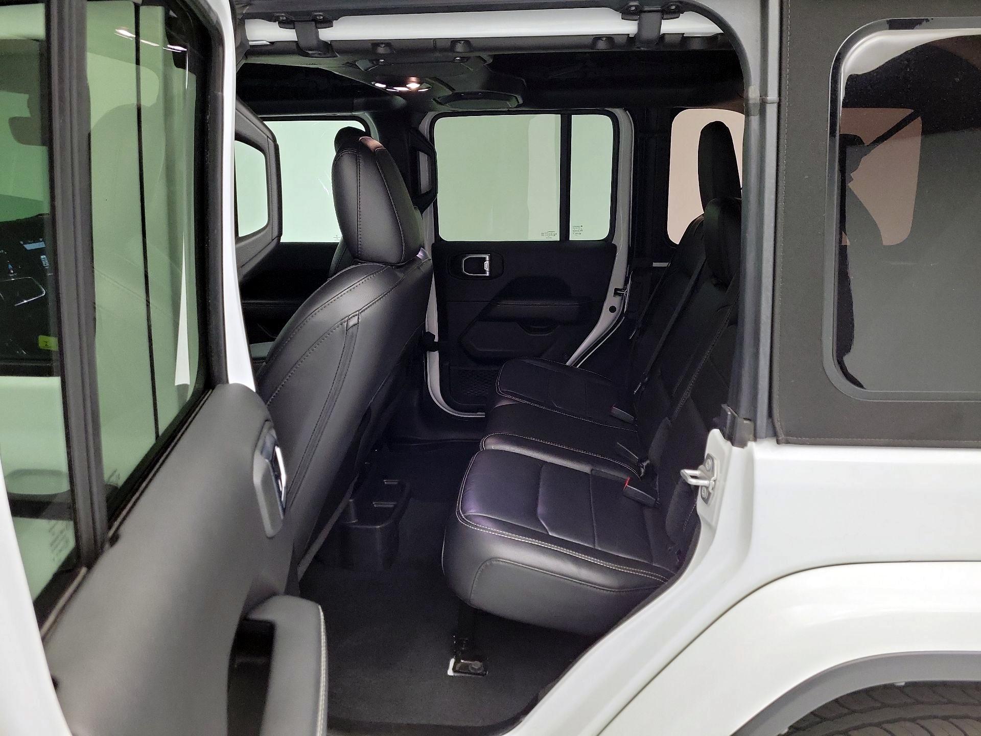 Thumbnail: 2023 Jeep Wrangler - 20