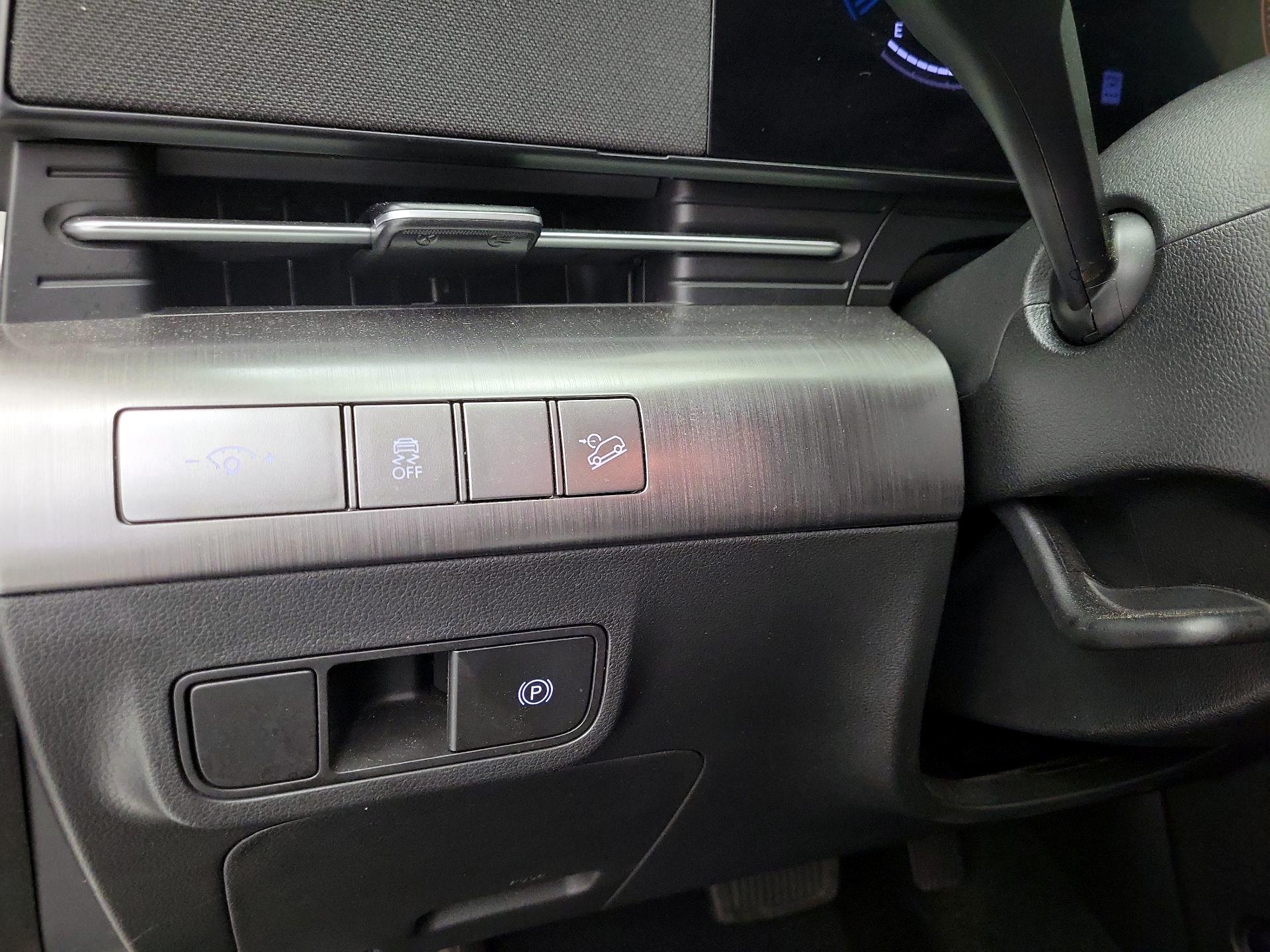 Thumbnail: 2025 Hyundai Kona - 13