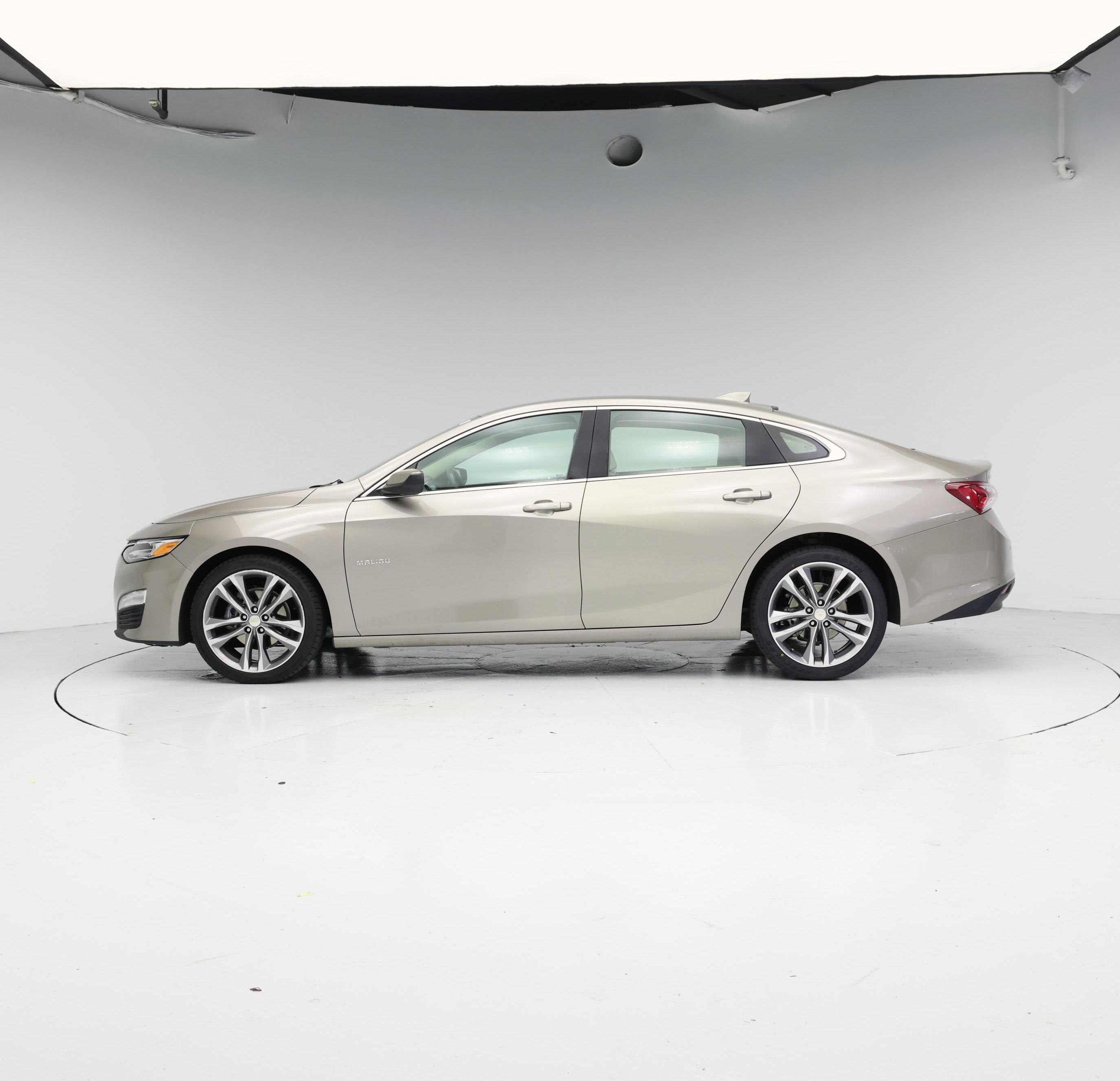 Thumbnail: 2024 Chevrolet Malibu - 3