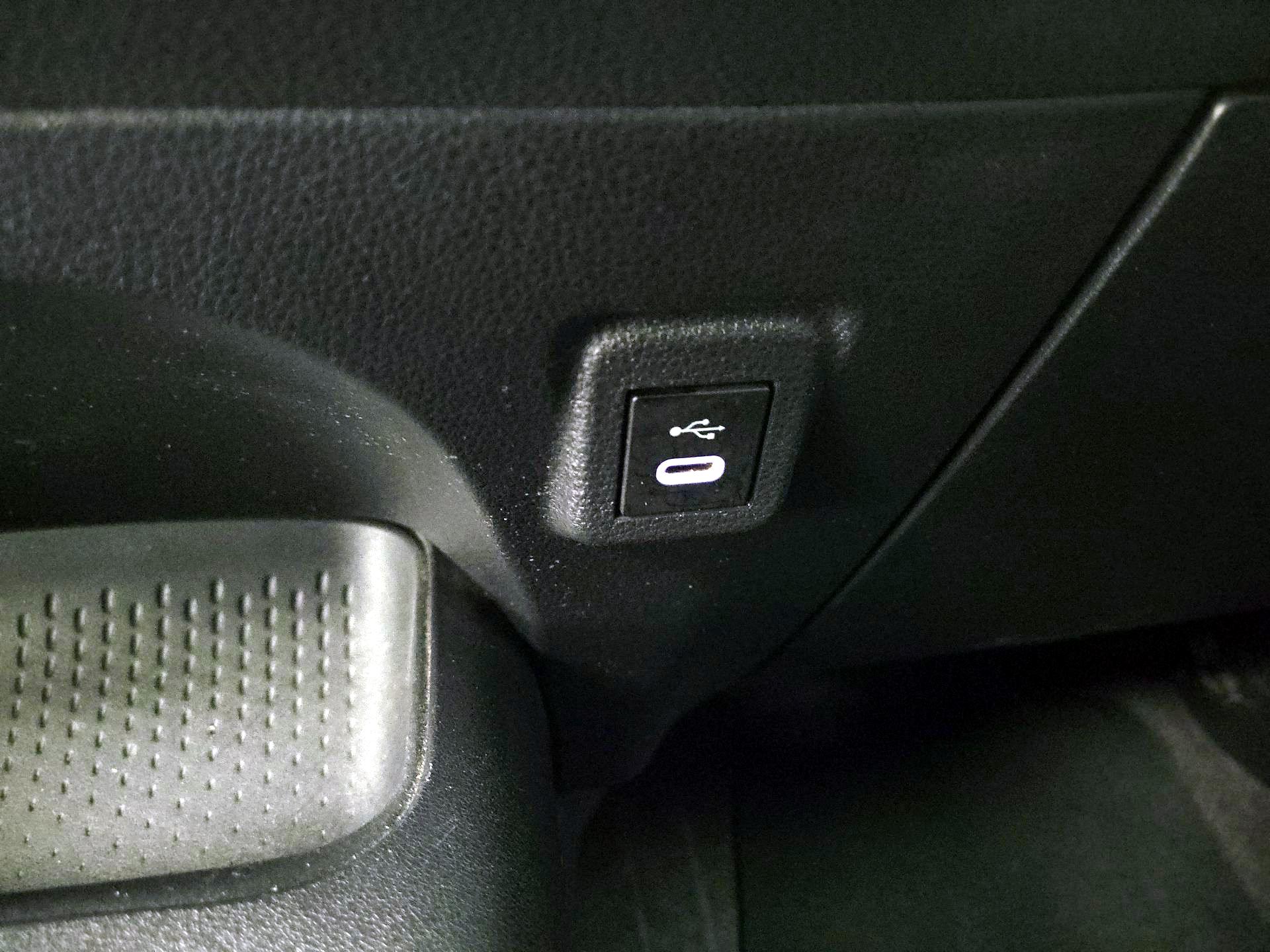 Thumbnail: 2024 Toyota Corolla - 17