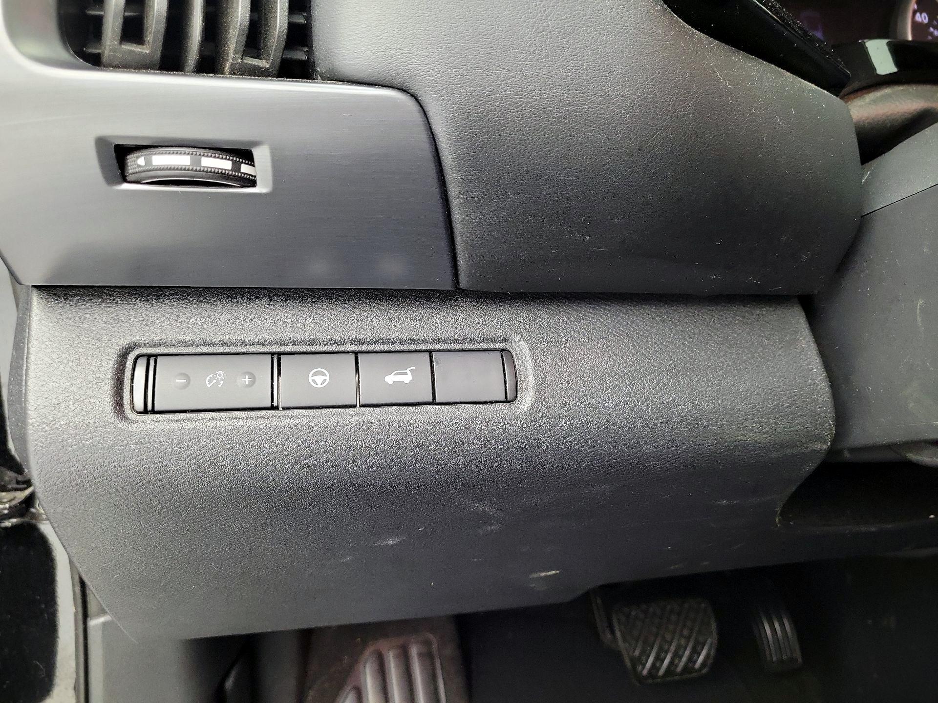 Thumbnail: 2023 Nissan Pathfinder - 13