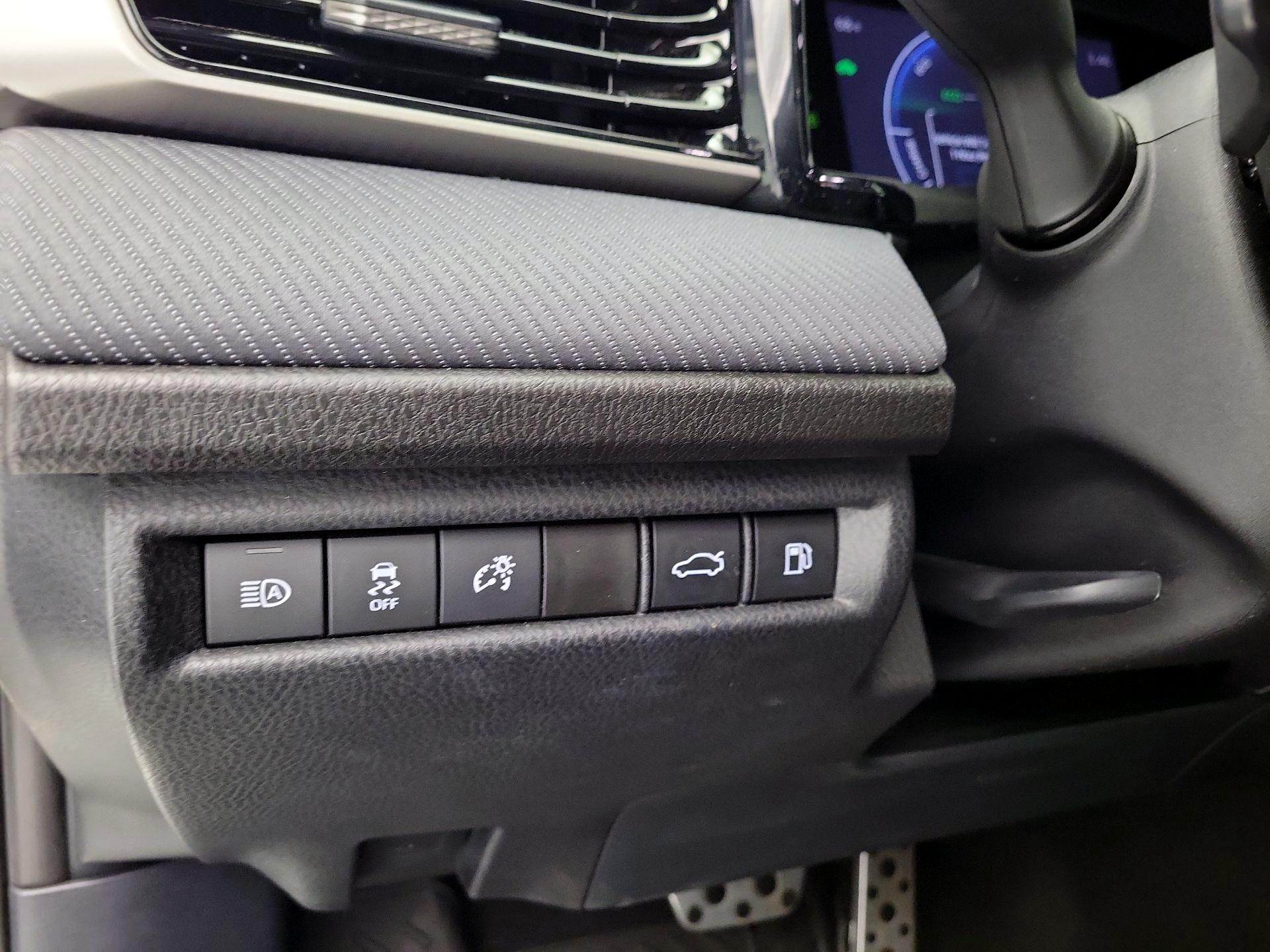 Thumbnail: 2025 Toyota Camry - 13