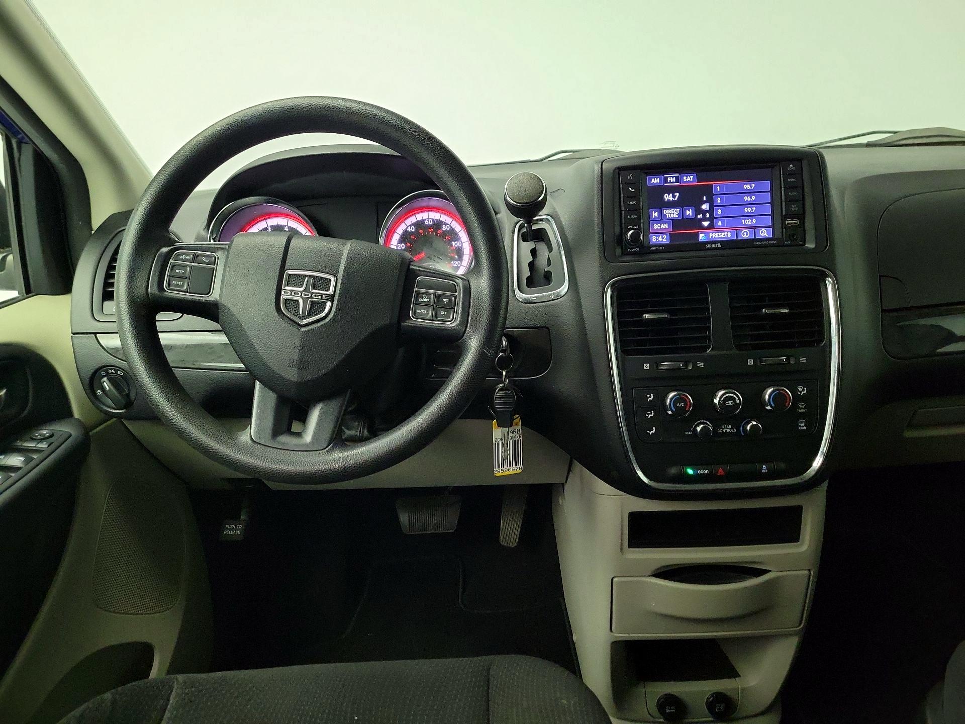 Thumbnail: 2019 Dodge Grand Caravan - 10