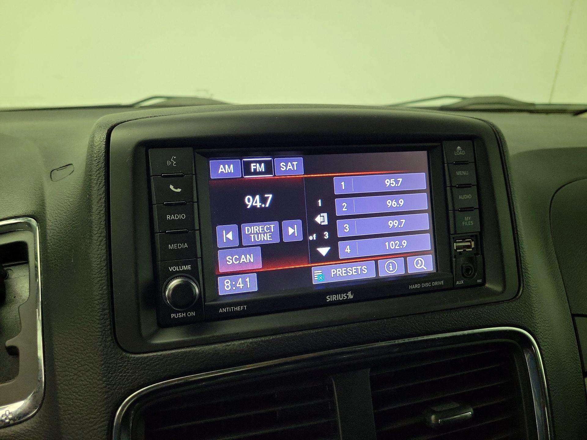 Thumbnail: 2019 Dodge Grand Caravan - 15