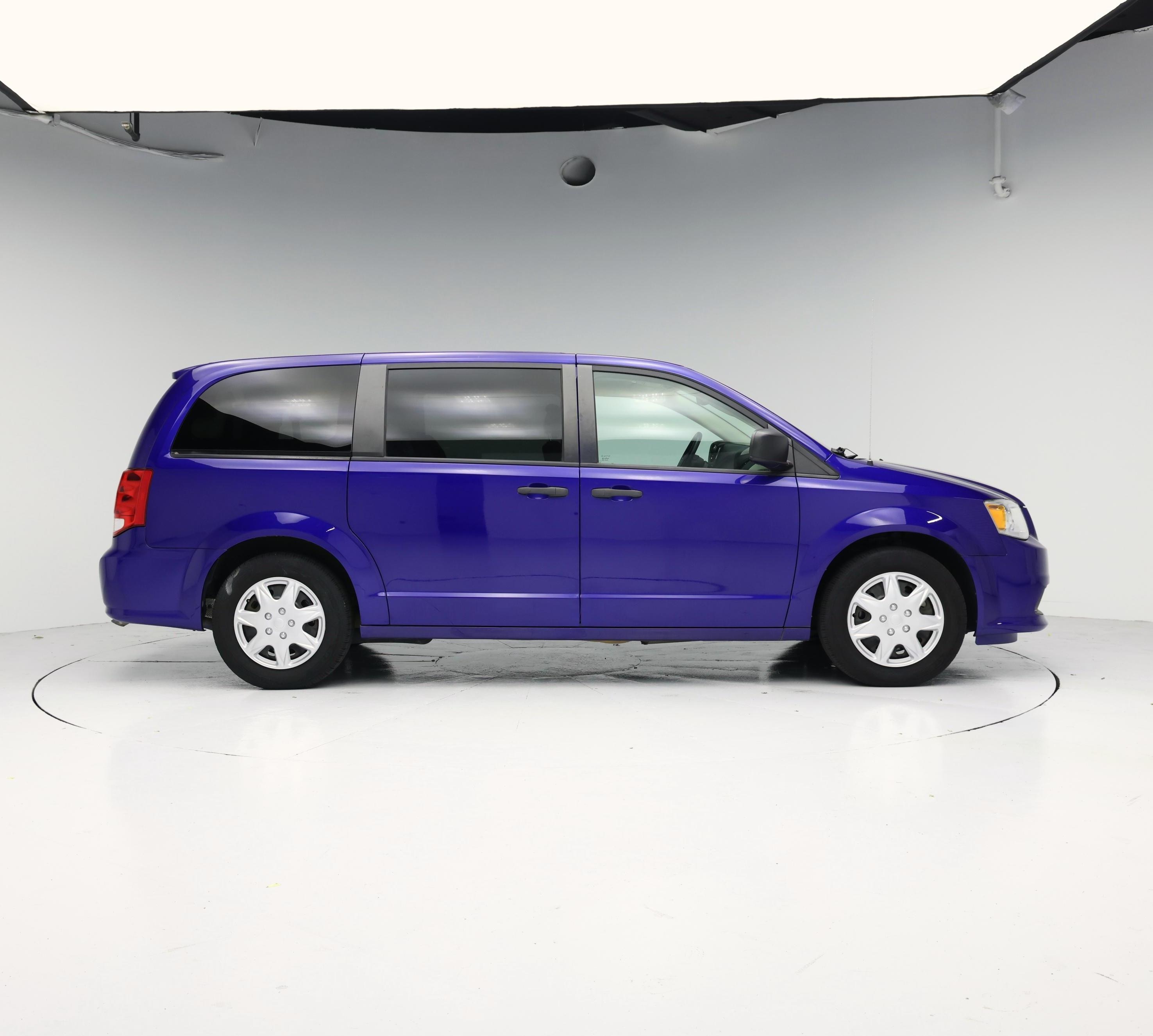 Thumbnail: 2019 Dodge Grand Caravan - 7