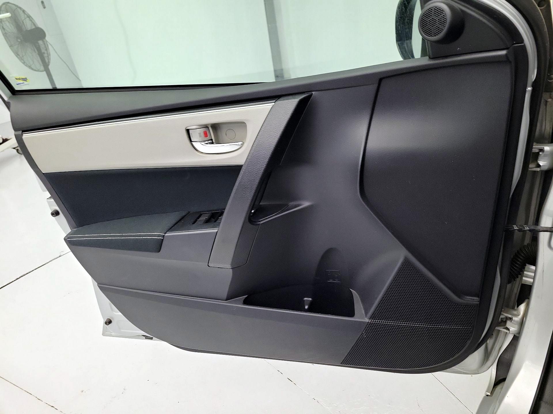 Thumbnail: 2017 Toyota Corolla - 12