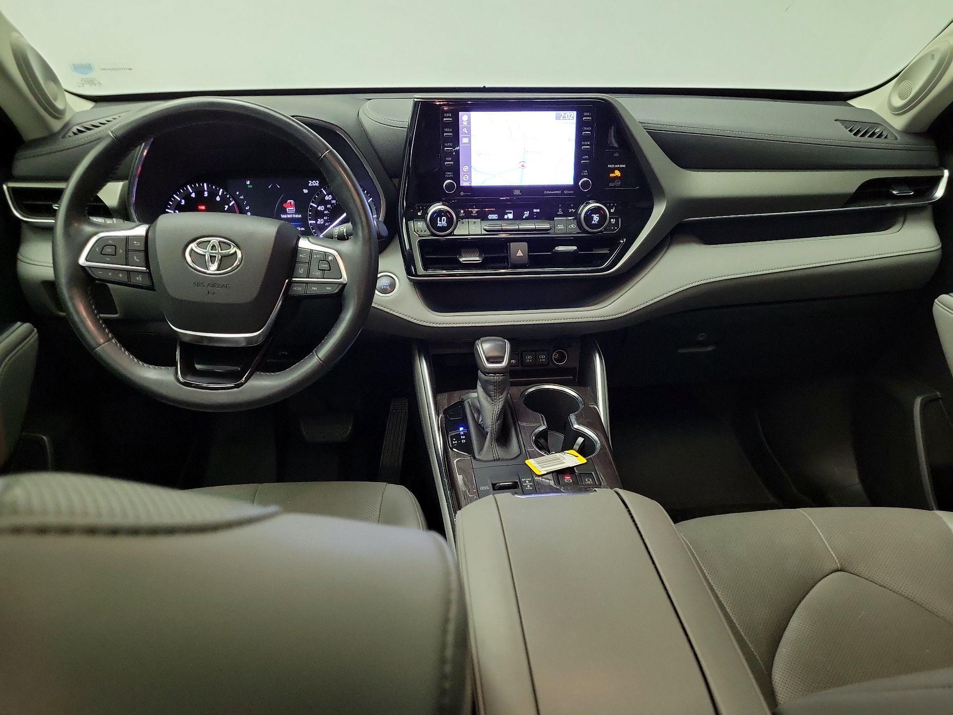 Thumbnail: 2020 Toyota Highlander - 9