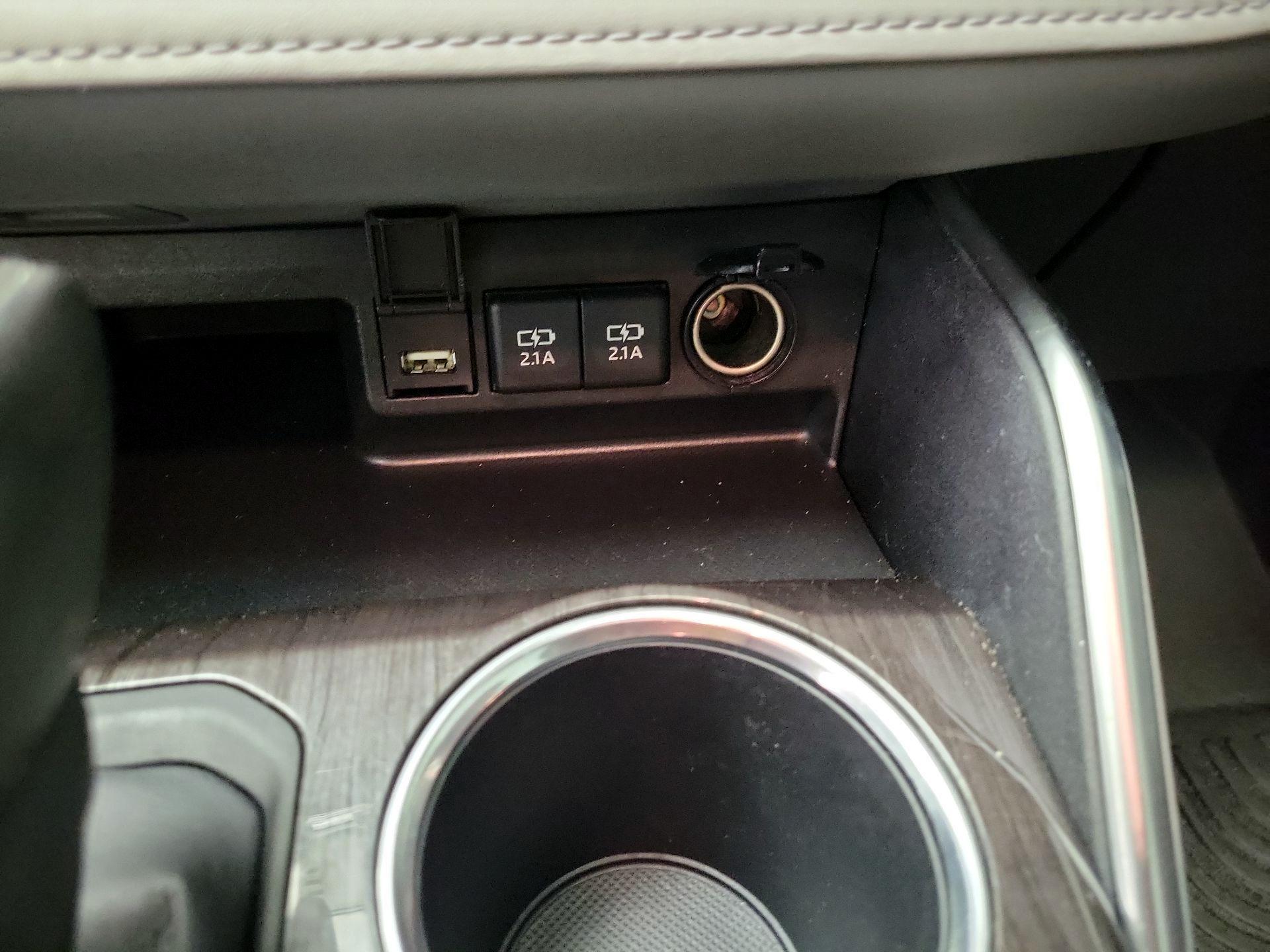 Thumbnail: 2020 Toyota Highlander - 19