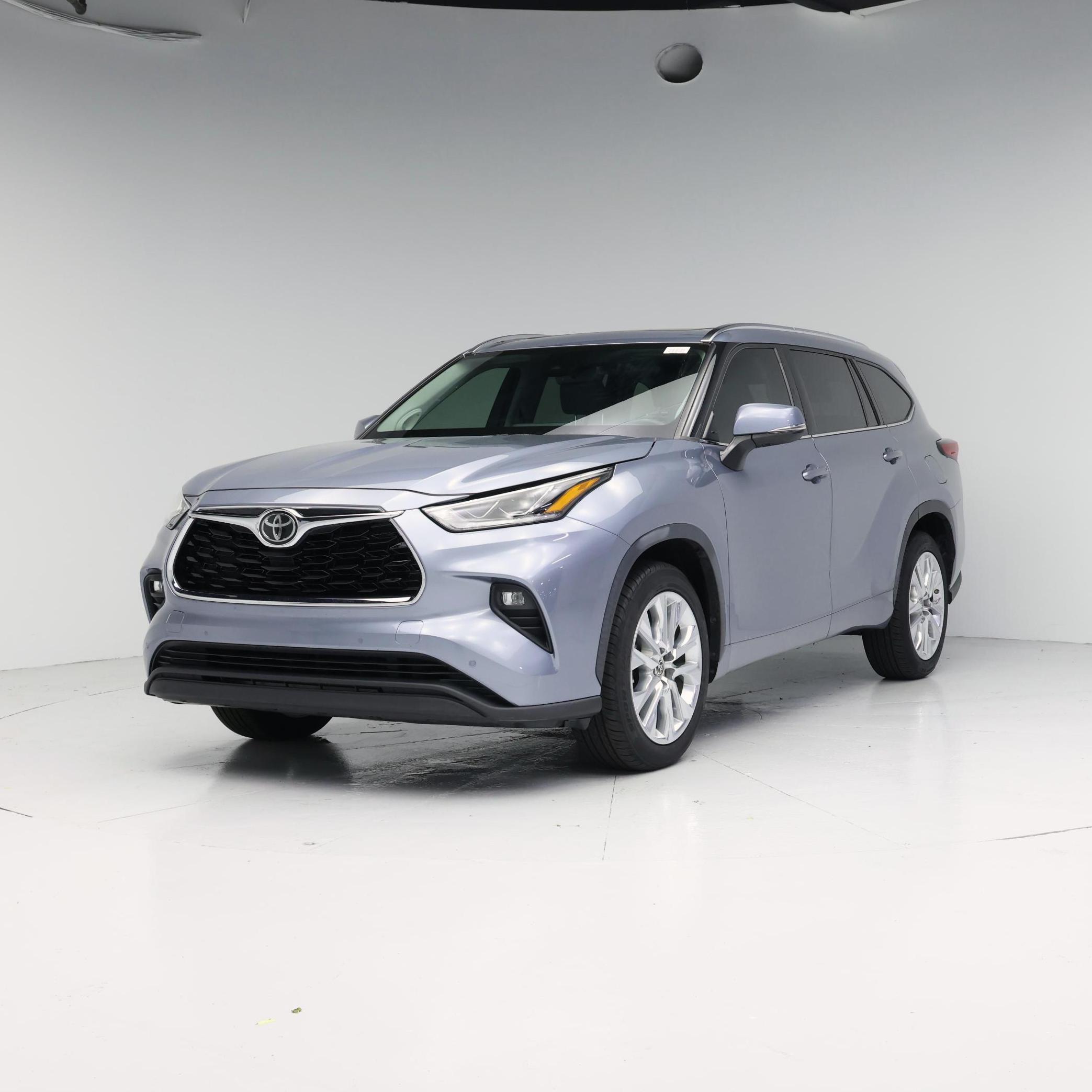 Thumbnail: 2020 Toyota Highlander - 4