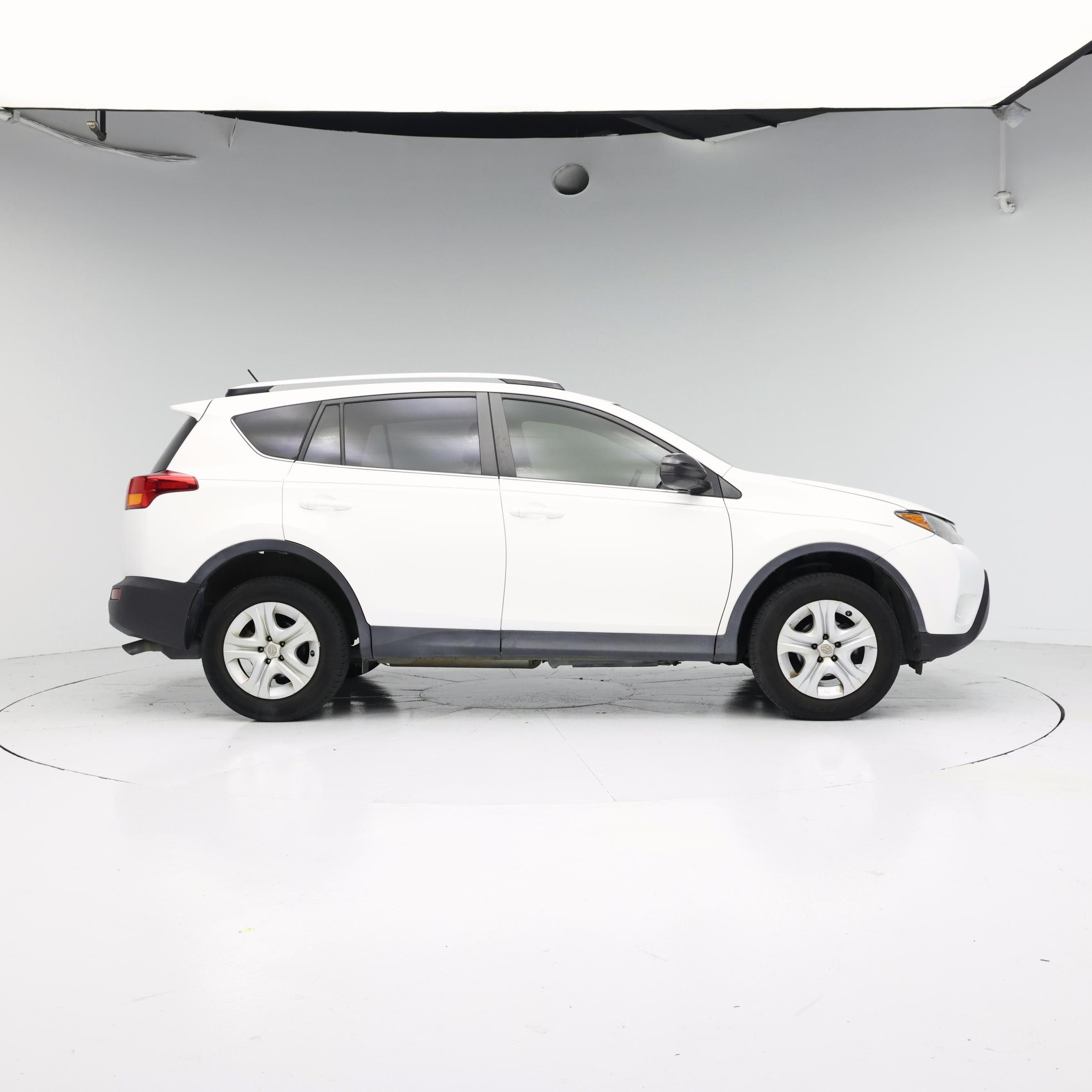 Thumbnail: 2015 Toyota RAV4 - 7