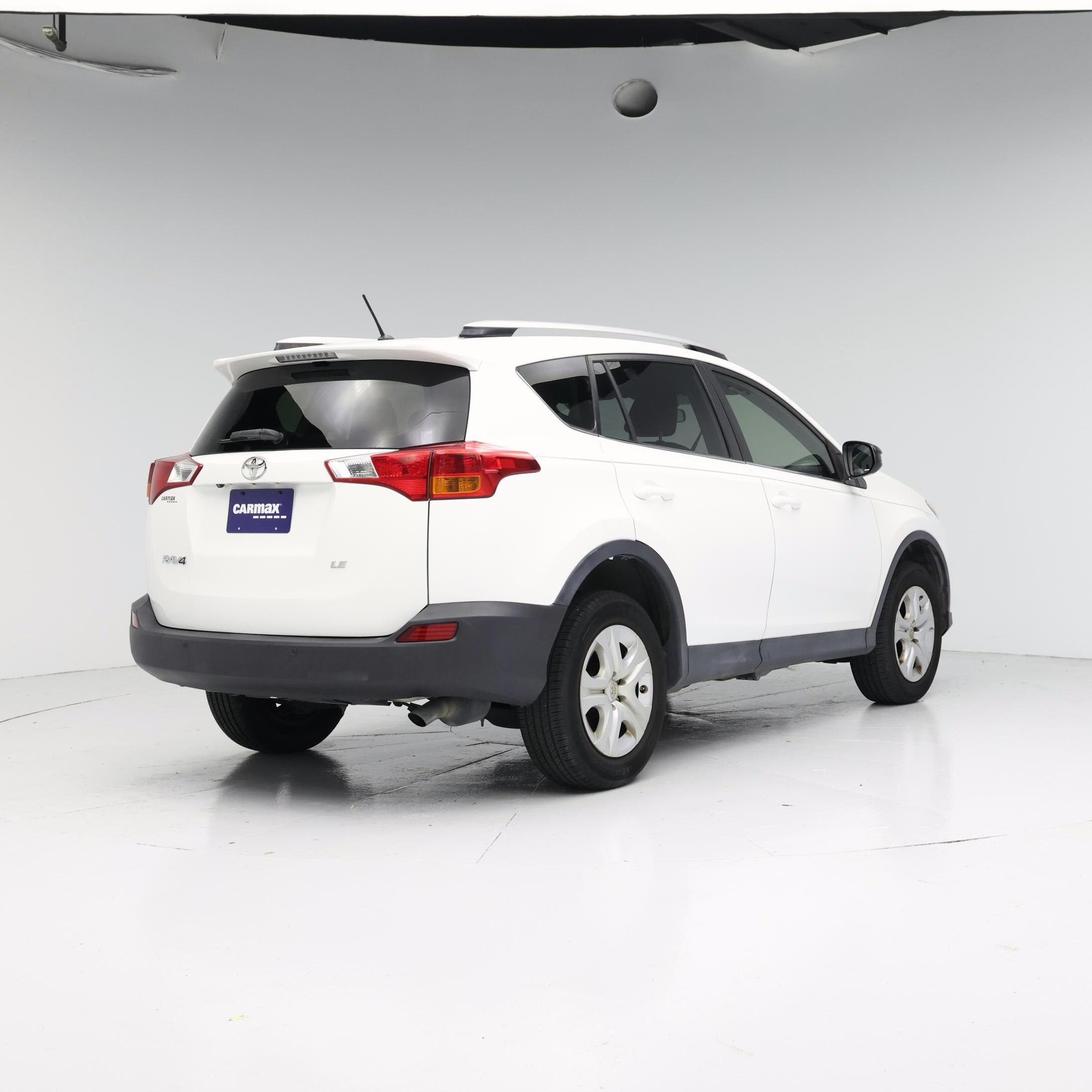 Thumbnail: 2015 Toyota RAV4 - 8