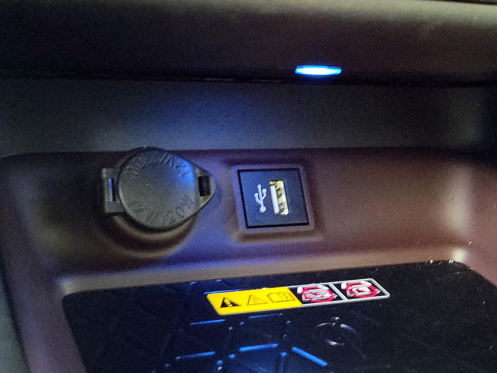 Thumbnail: 2025 Toyota RAV4 - 18