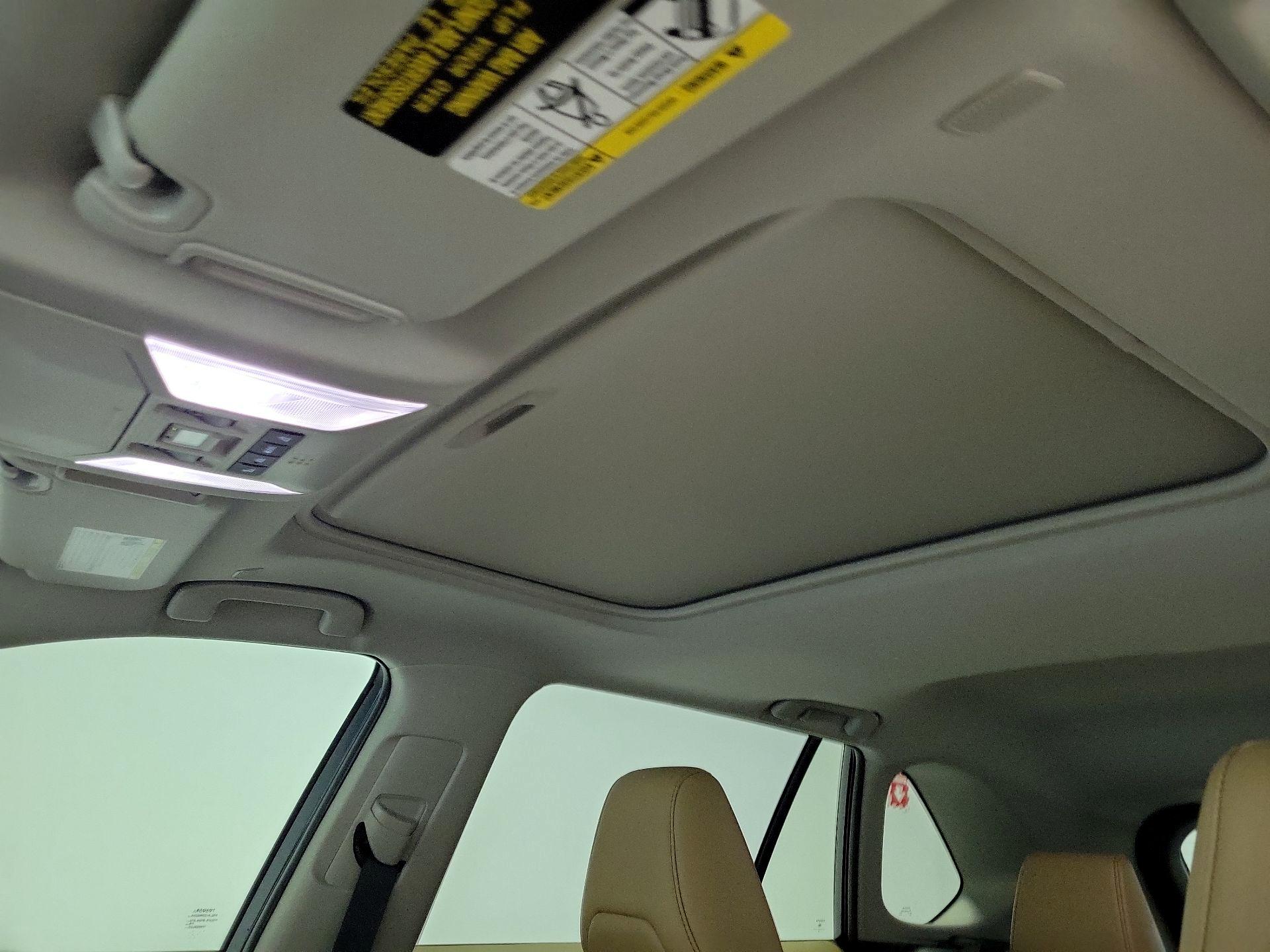 Thumbnail: 2025 Toyota RAV4 - 19