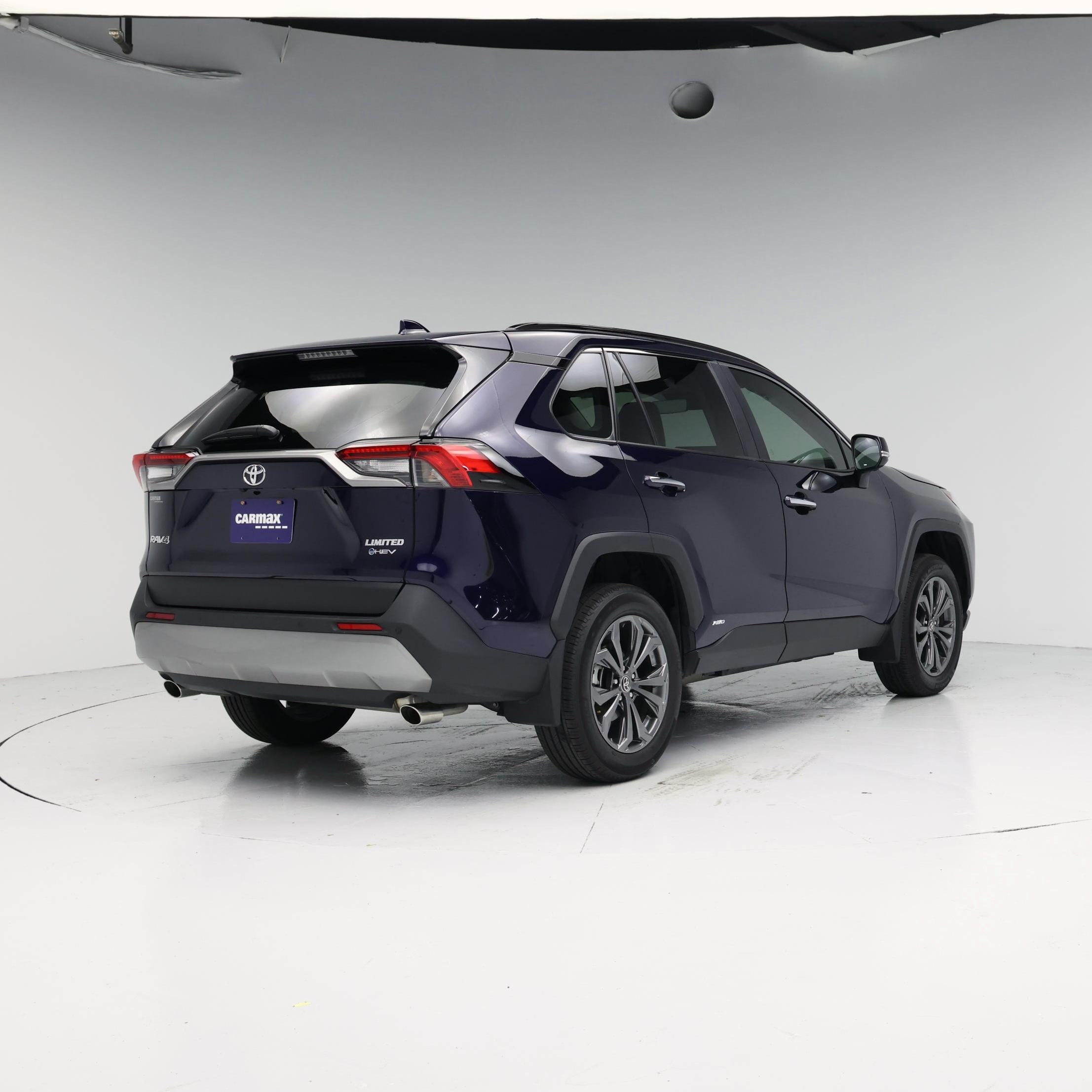 Thumbnail: 2025 Toyota RAV4 - 8