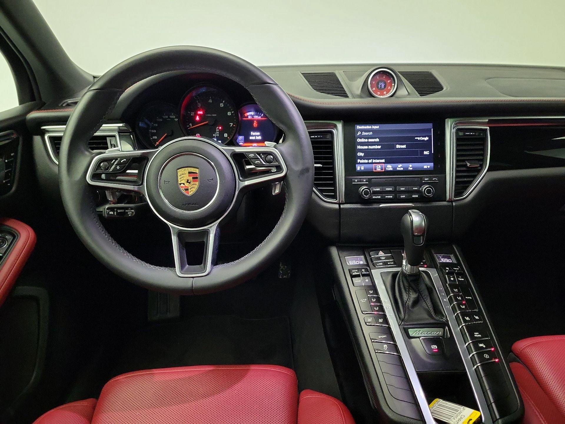 Thumbnail: 2018 Porsche Macan - 10