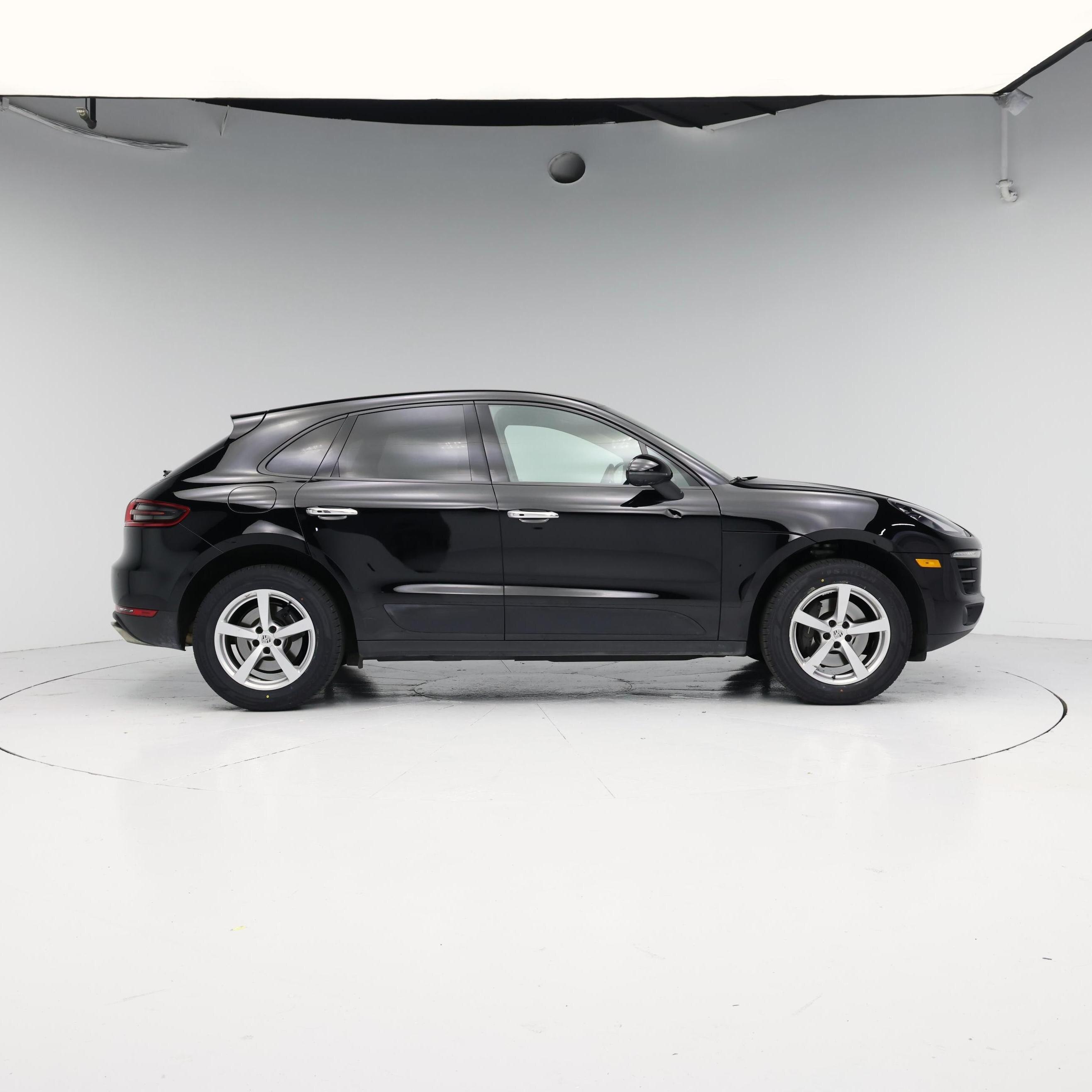 Thumbnail: 2018 Porsche Macan - 7