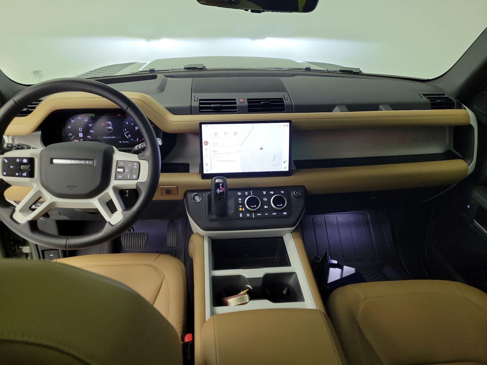 Thumbnail: 2025 Land Rover Defender - 9