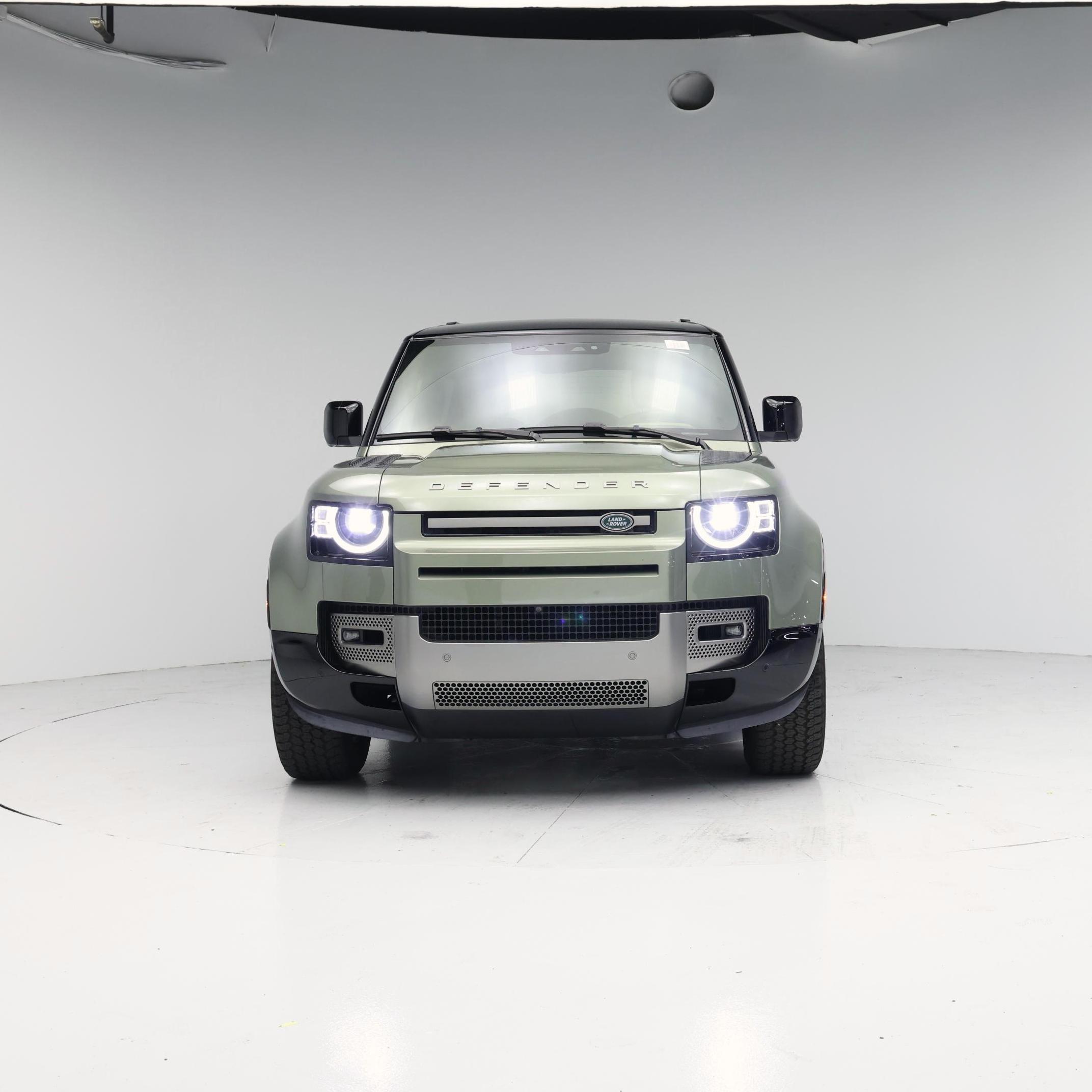 Thumbnail: 2025 Land Rover Defender - 5