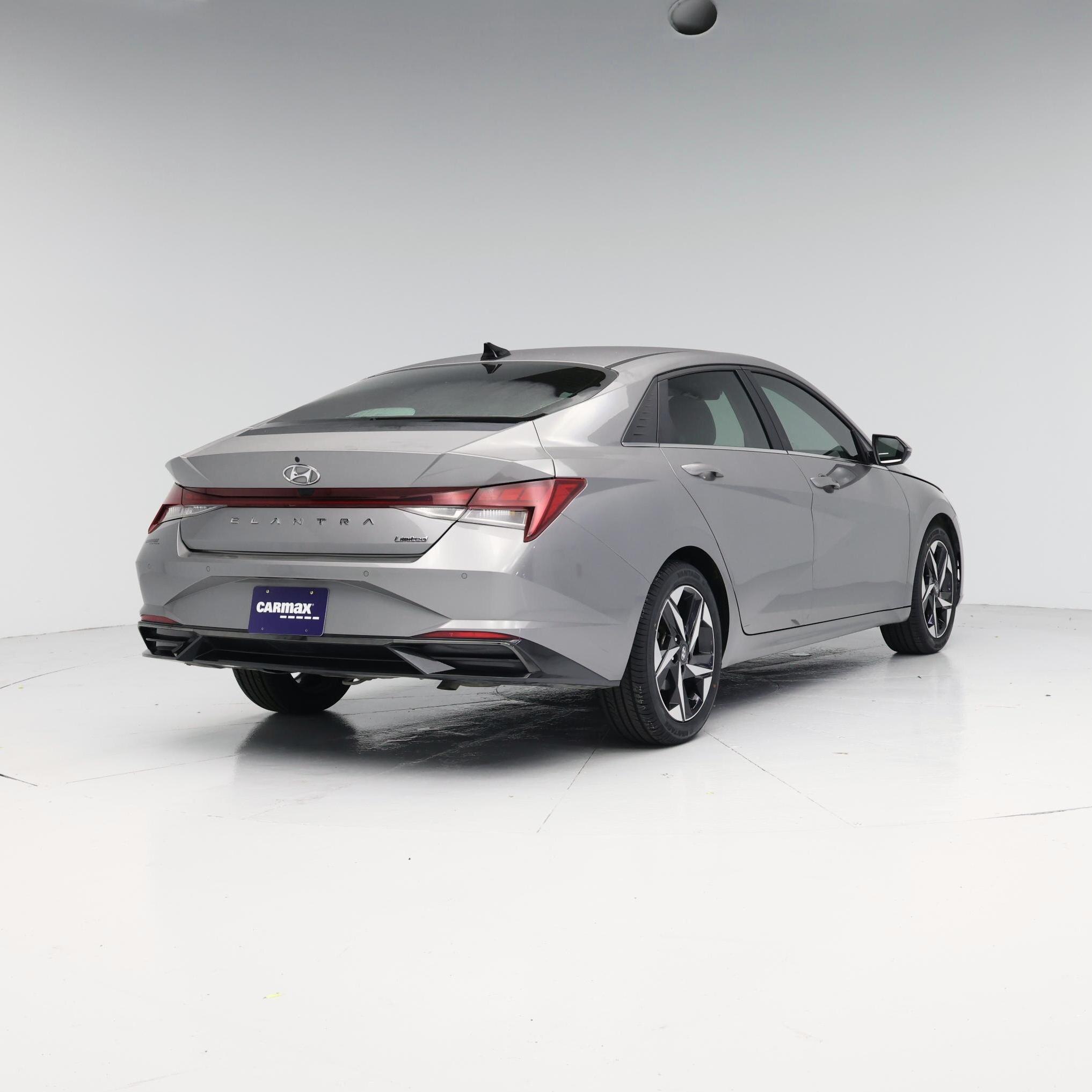 Thumbnail: 2023 Hyundai Elantra - 8