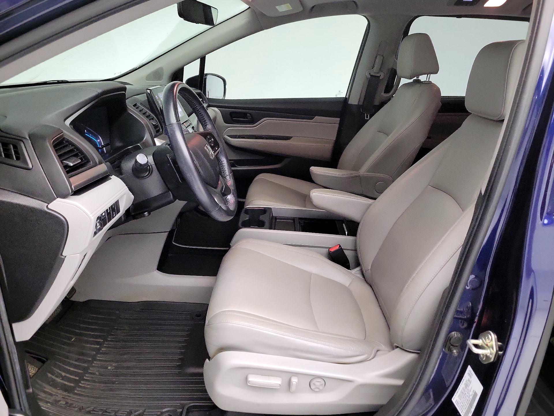 Thumbnail: 2019 Honda Odyssey - 11