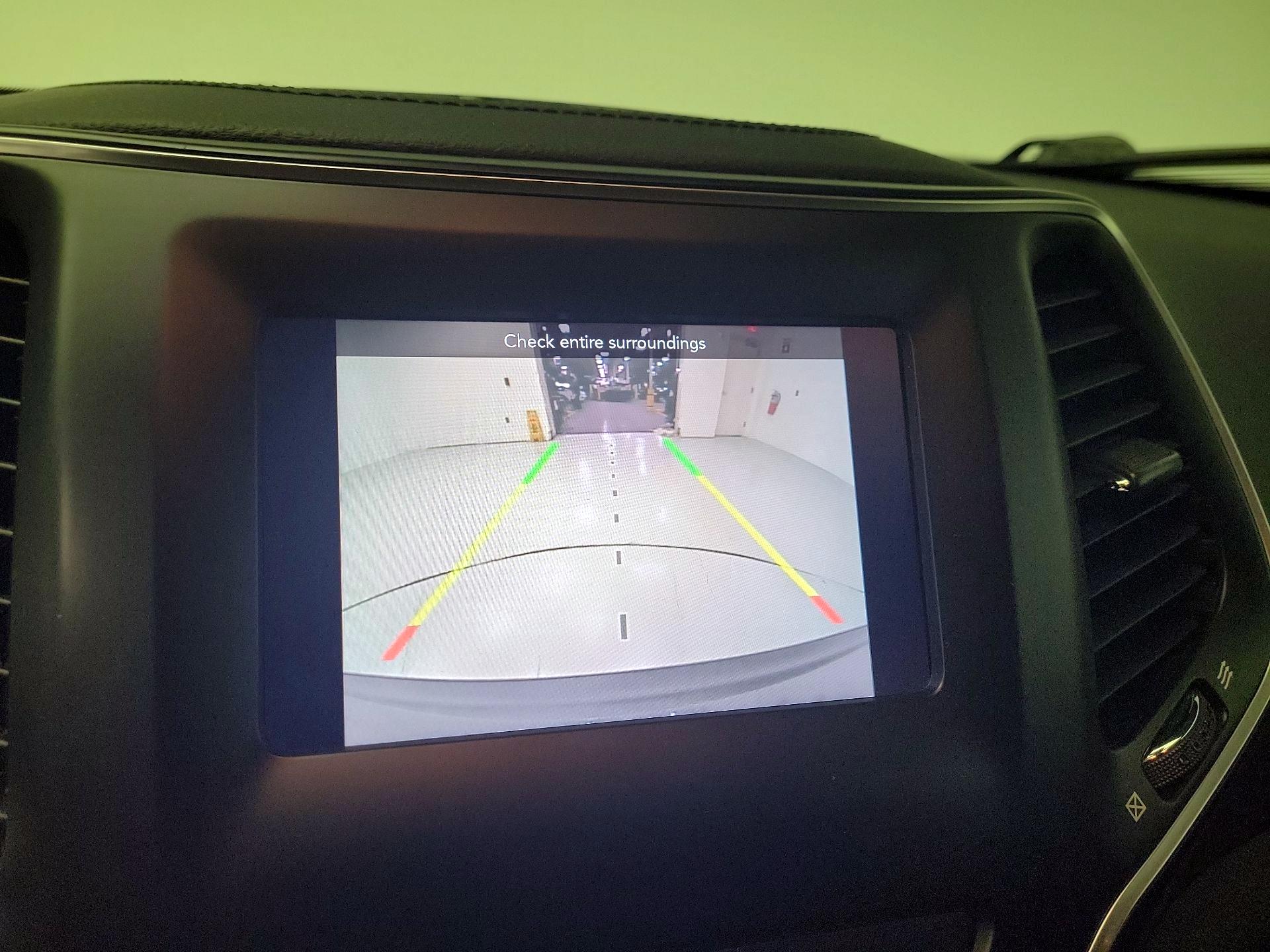 Thumbnail: 2020 Jeep Cherokee - 14