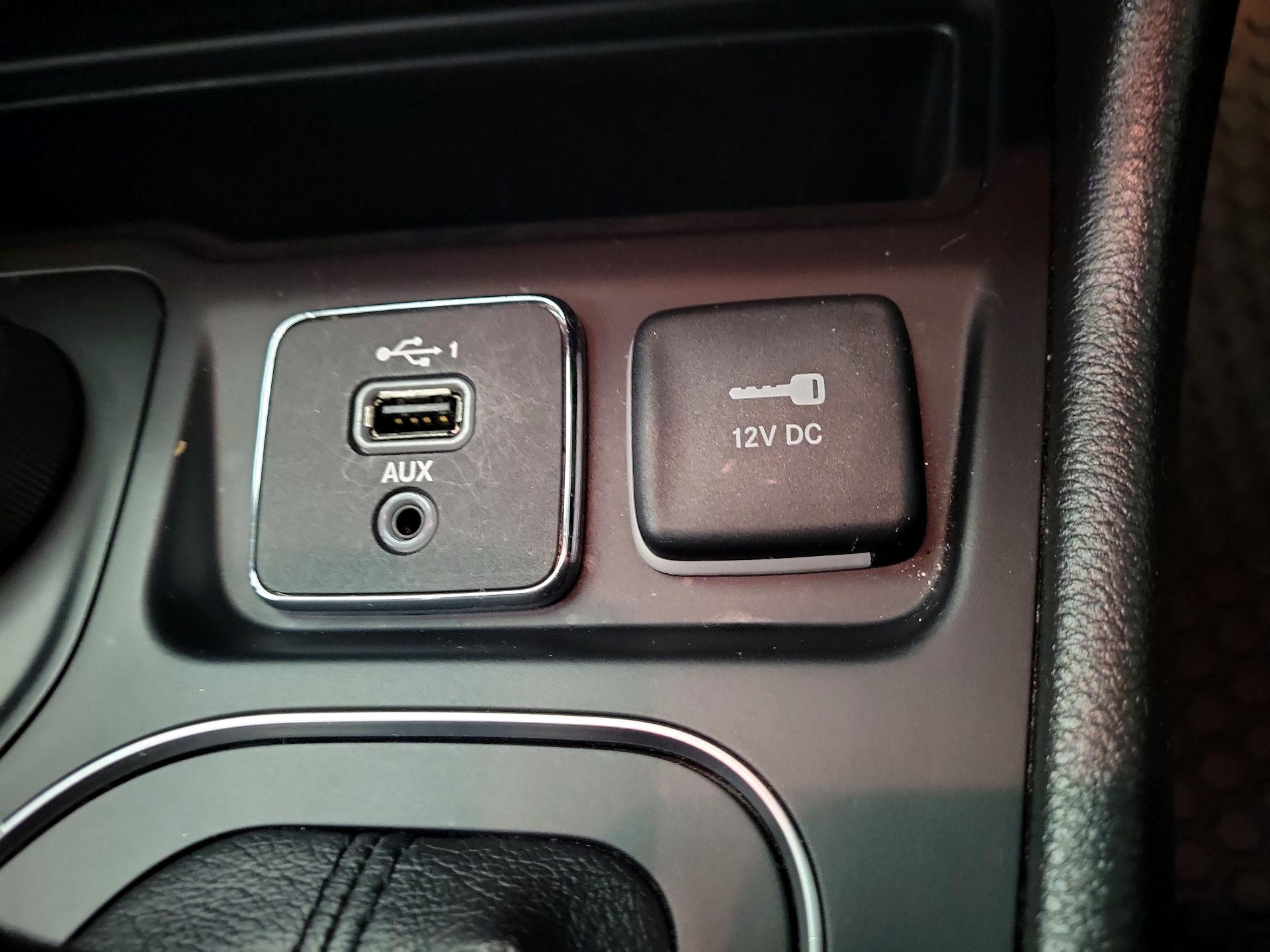 Thumbnail: 2020 Jeep Cherokee - 18