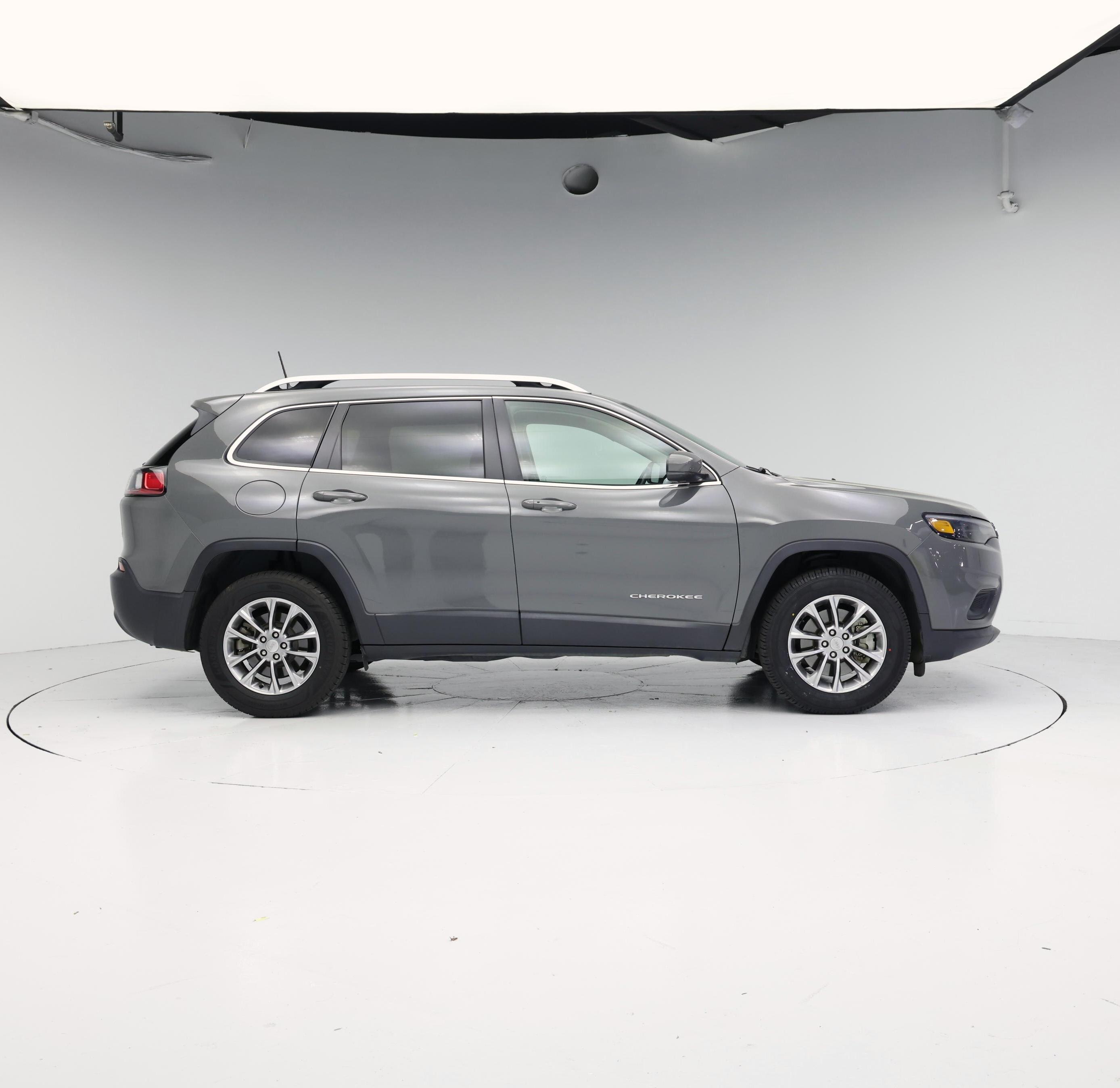 Thumbnail: 2020 Jeep Cherokee - 7