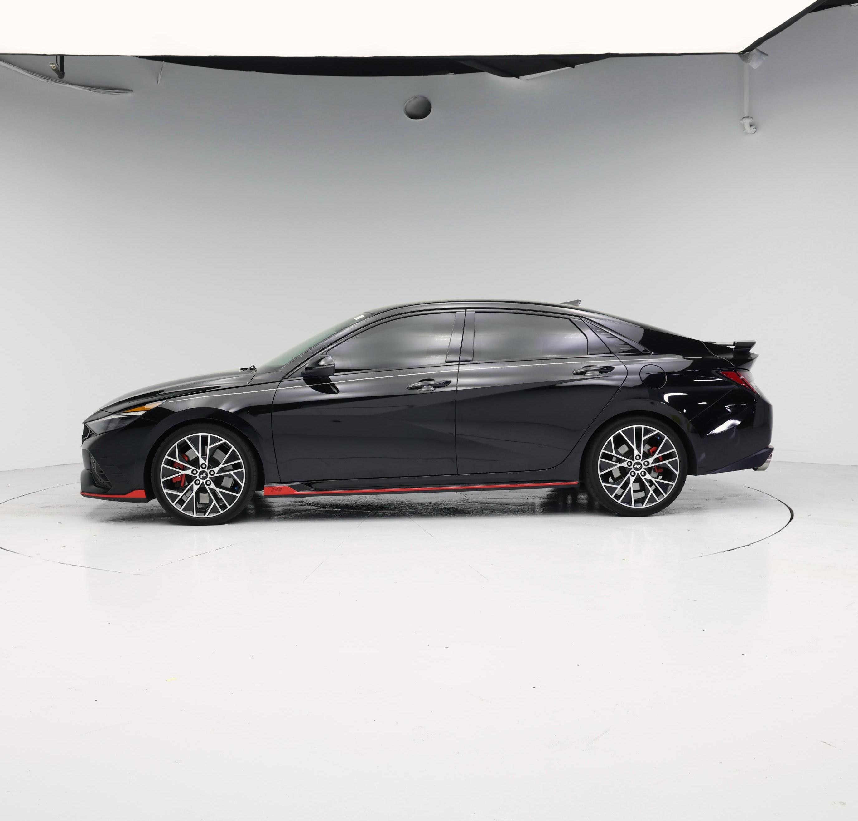 Thumbnail: 2023 Hyundai Elantra - 3