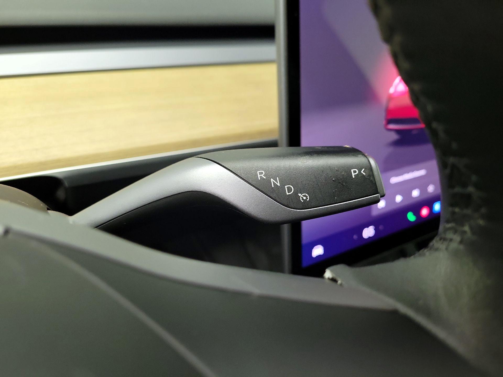 Thumbnail: 2025 Tesla Model Y - 17