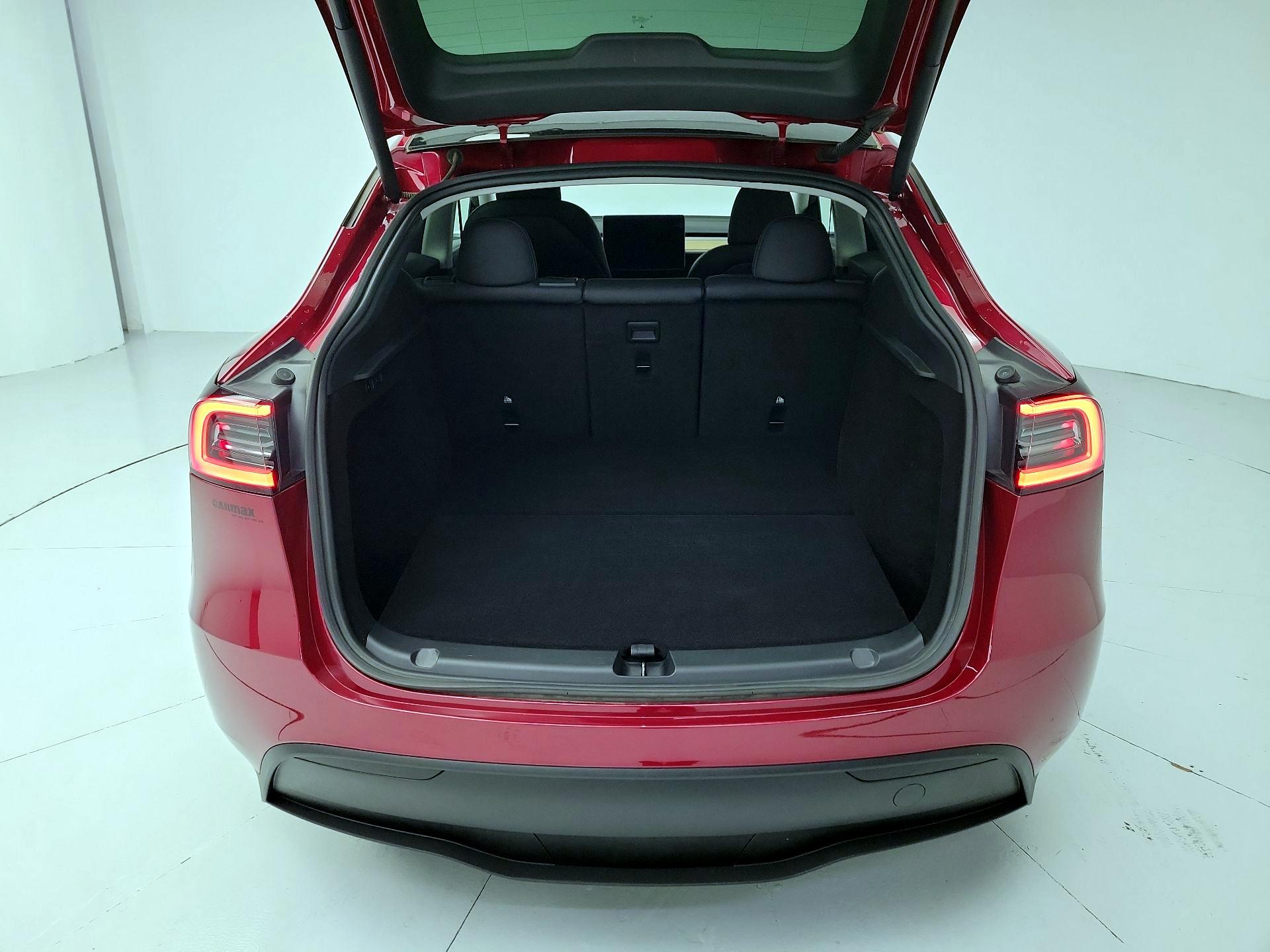 Thumbnail: 2025 Tesla Model Y - 20