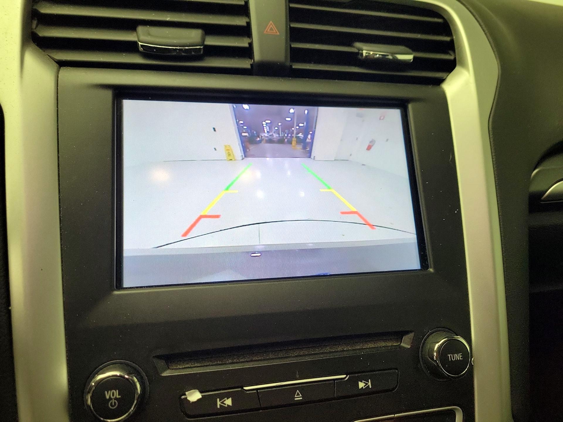 Thumbnail: 2016 Ford Fusion - 14