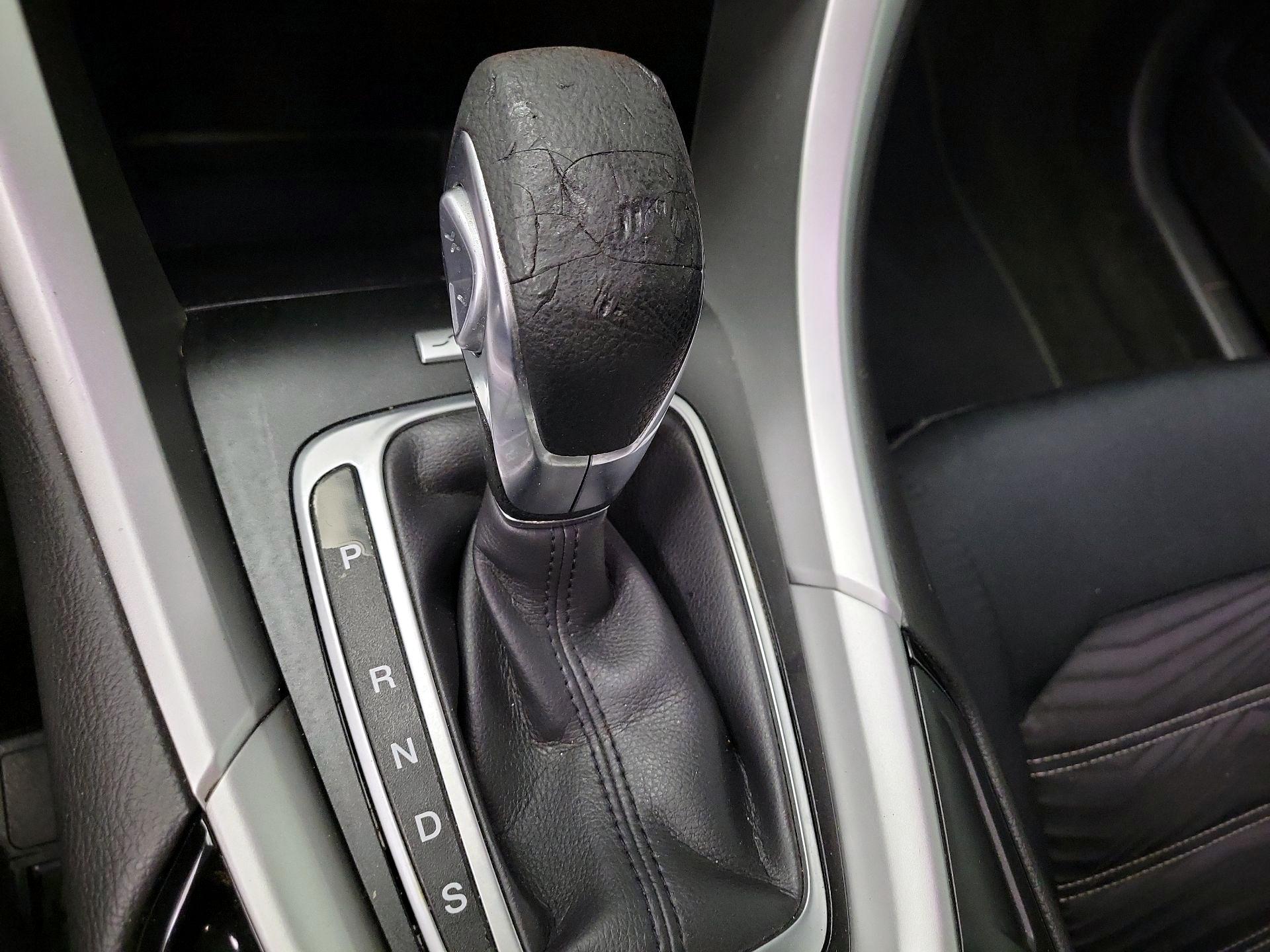 Thumbnail: 2016 Ford Fusion - 17