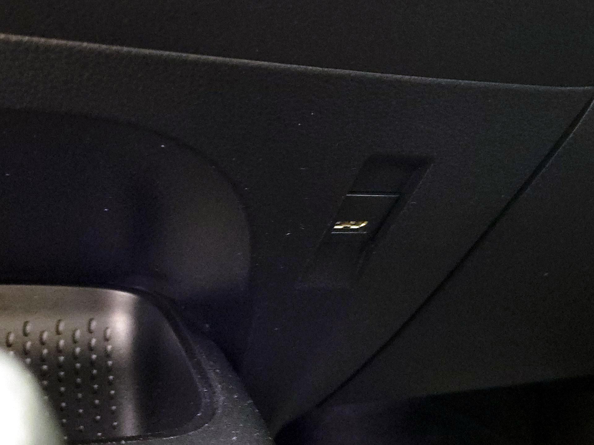 Thumbnail: 2022 Toyota Corolla - 18