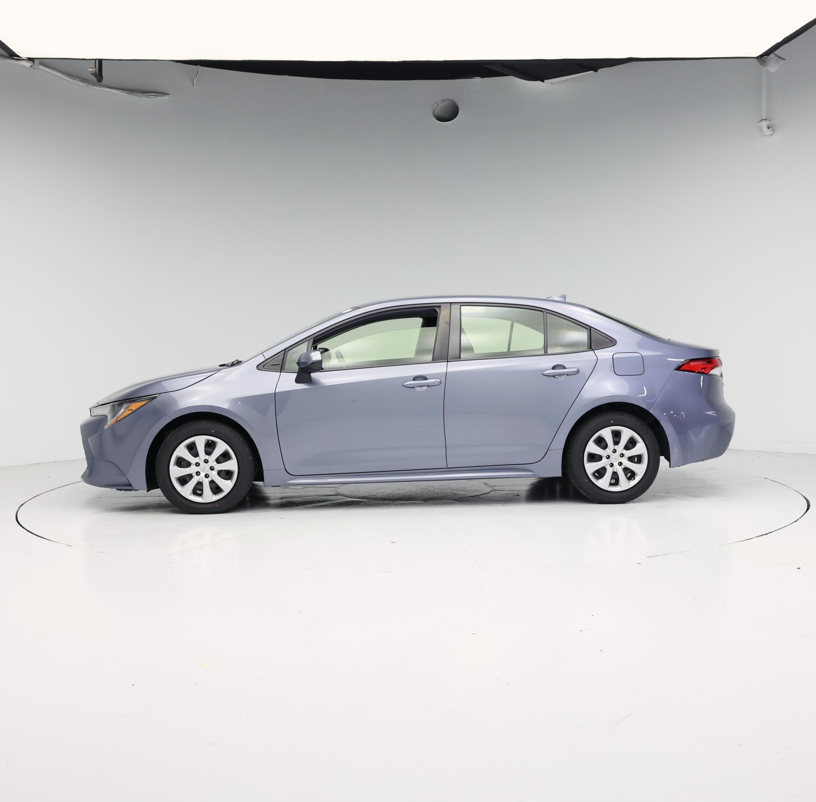 Thumbnail: 2022 Toyota Corolla - 3