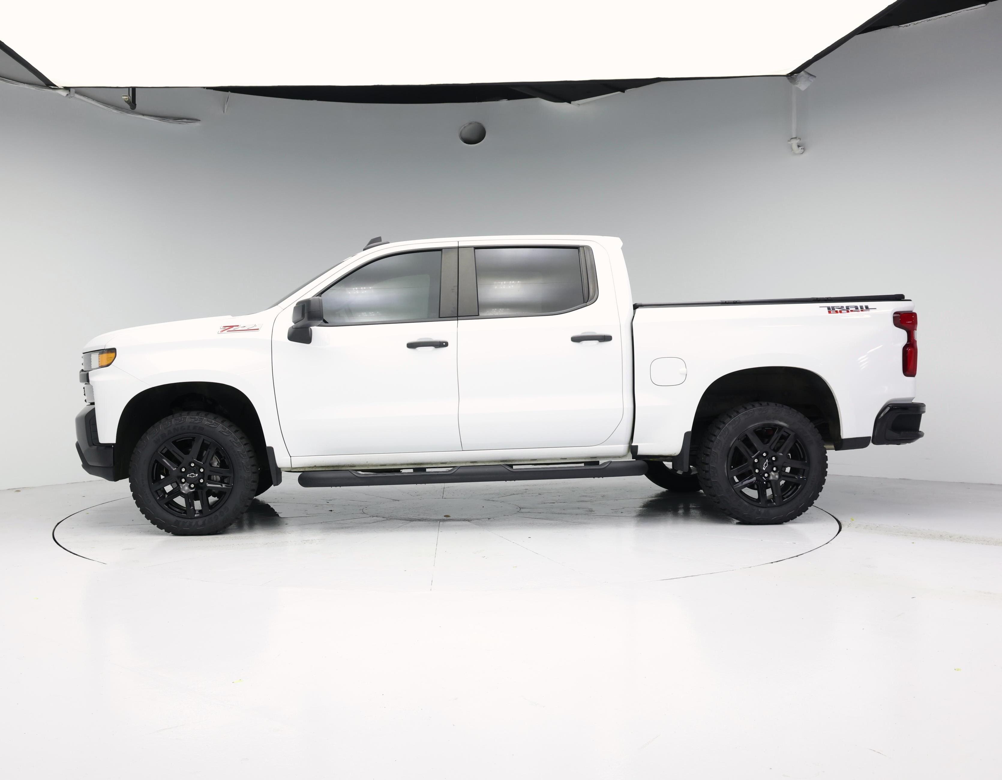Thumbnail: 2021 Chevrolet Silverado 1500 - 3