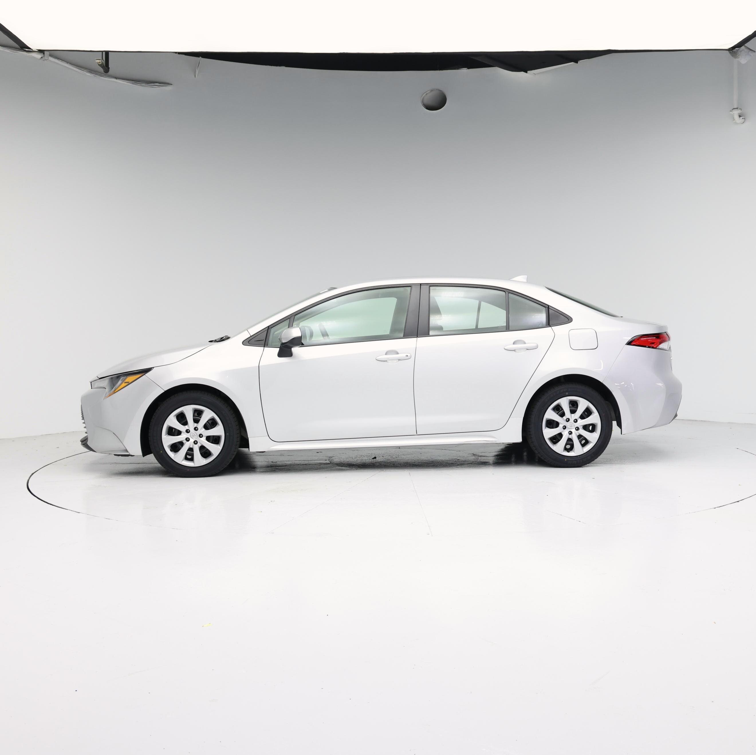 Thumbnail: 2024 Toyota Corolla - 3