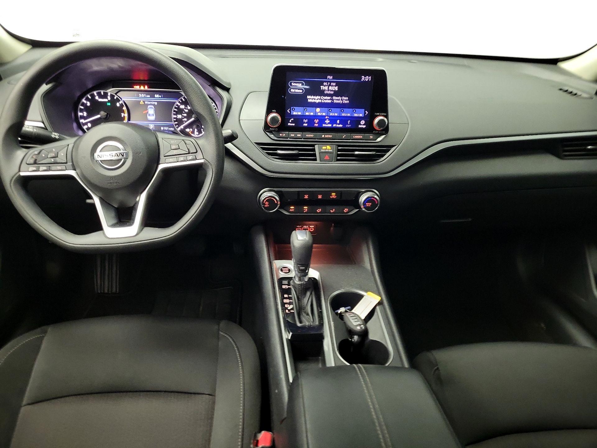 Thumbnail: 2022 Nissan Altima - 9