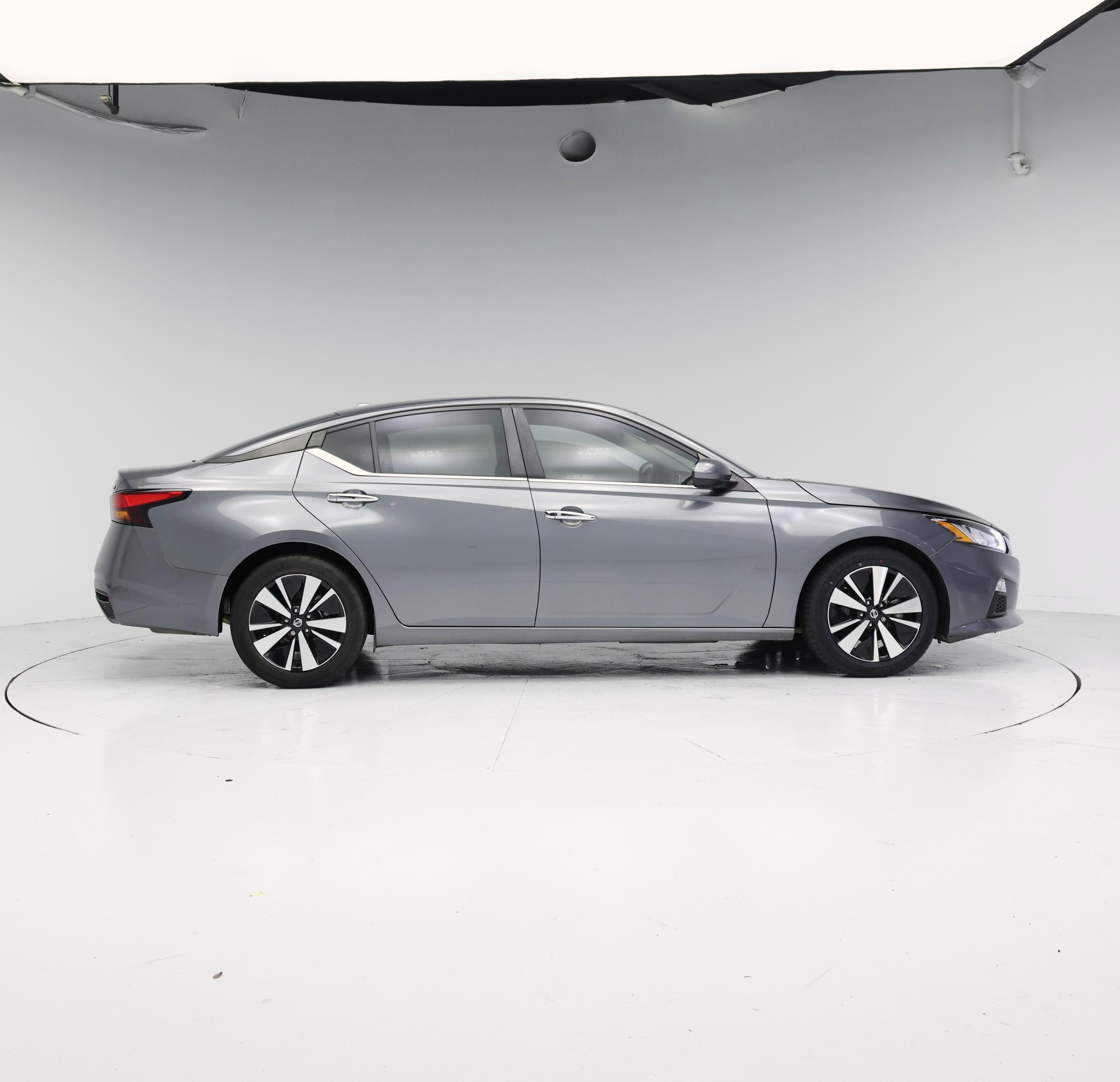 Thumbnail: 2022 Nissan Altima - 7