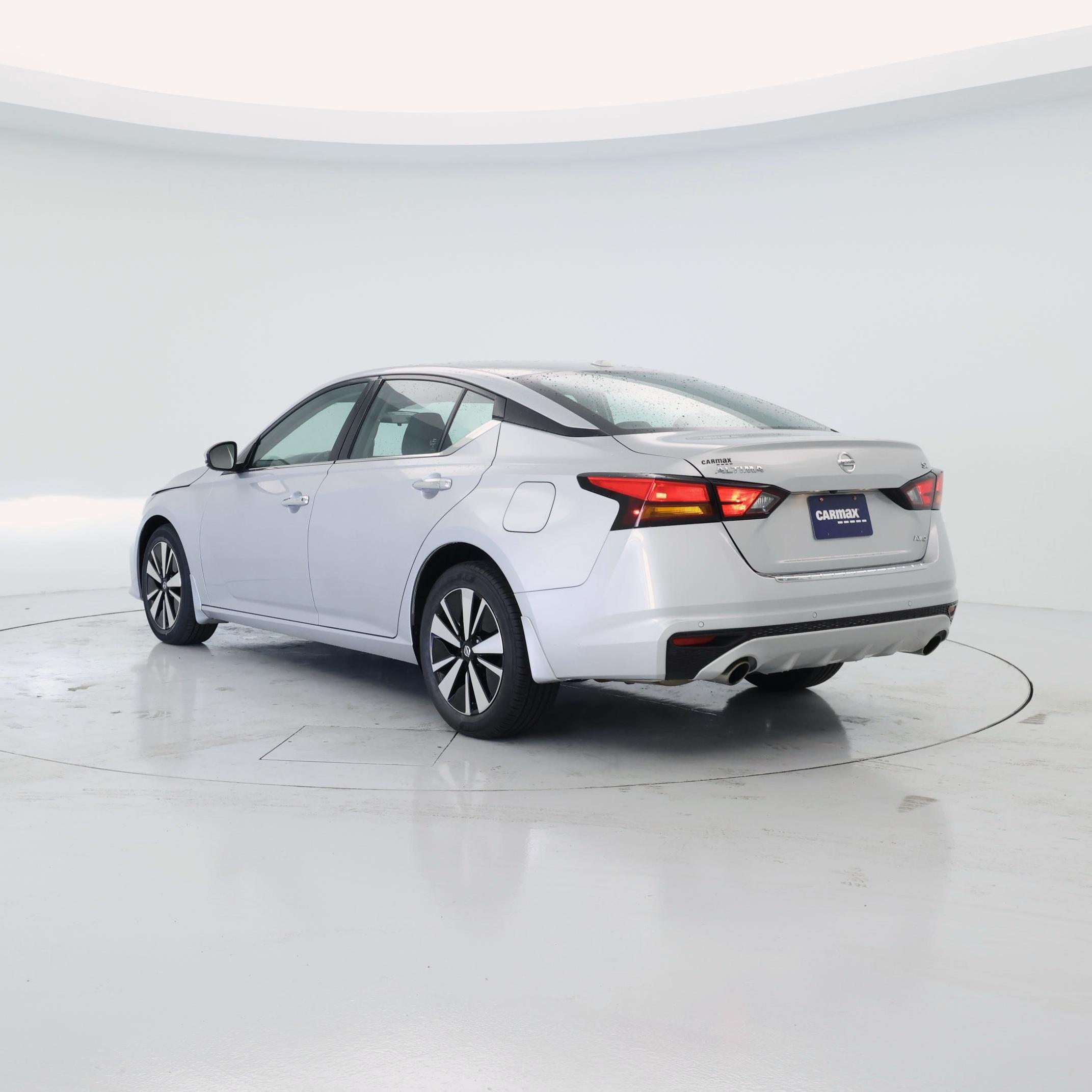 Thumbnail: 2022 Nissan Altima - 2