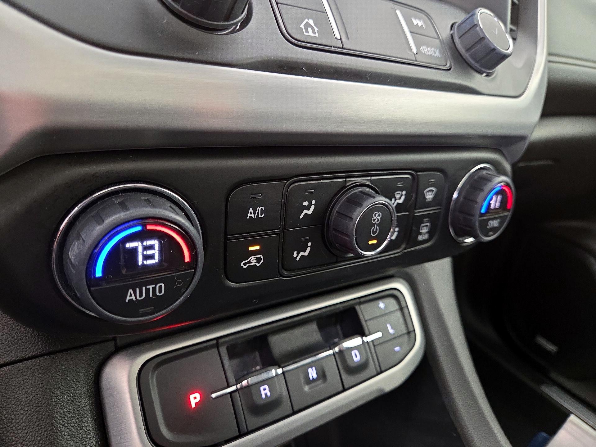 Thumbnail: 2023 GMC Acadia - 16