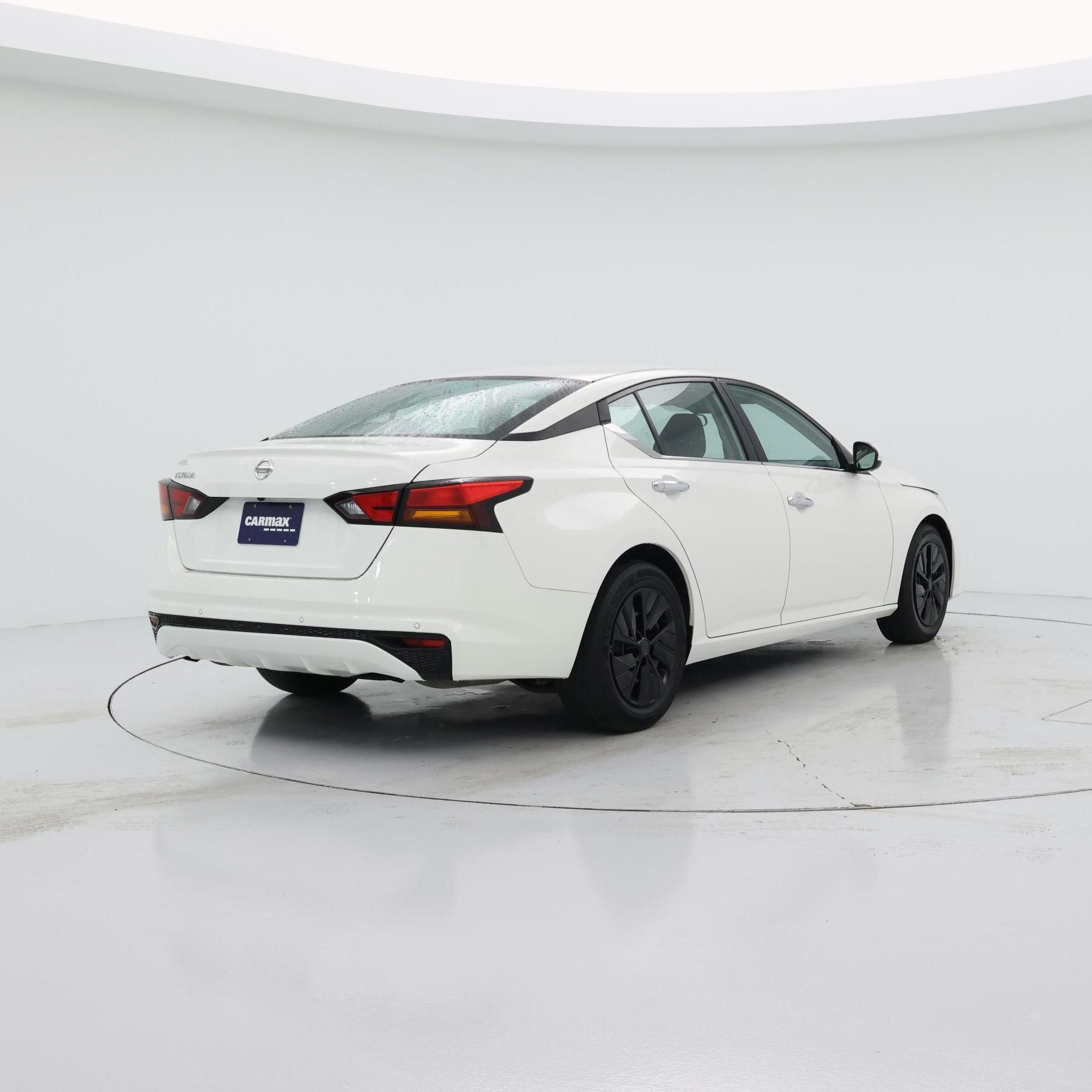 Thumbnail: 2021 Nissan Altima - 8