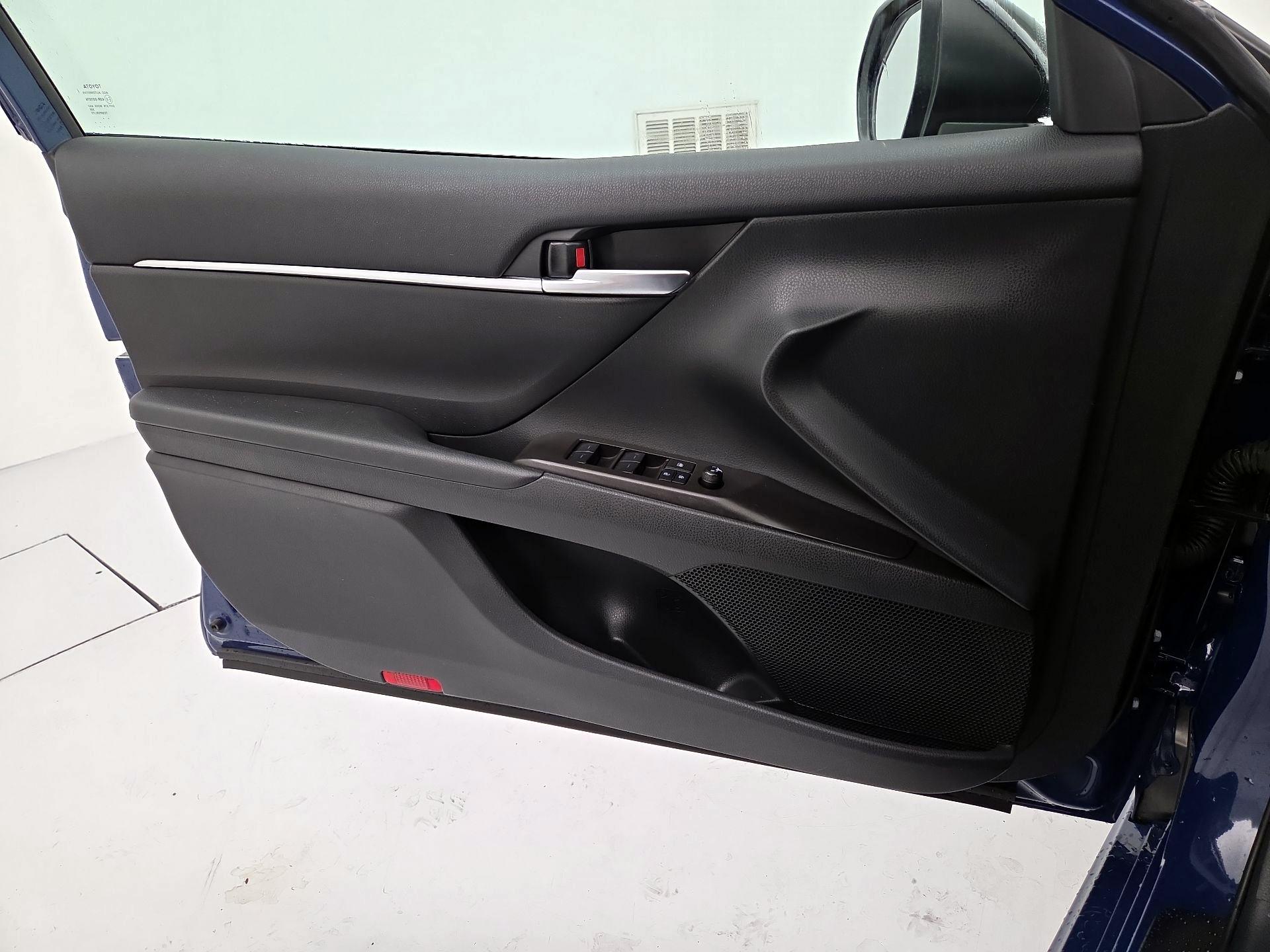 Thumbnail: 2024 Toyota Camry - 12