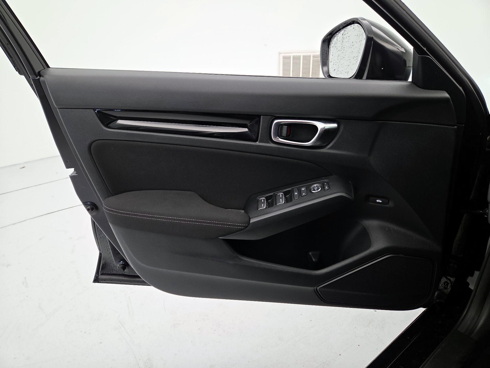 Thumbnail: 2025 Honda Civic - 12