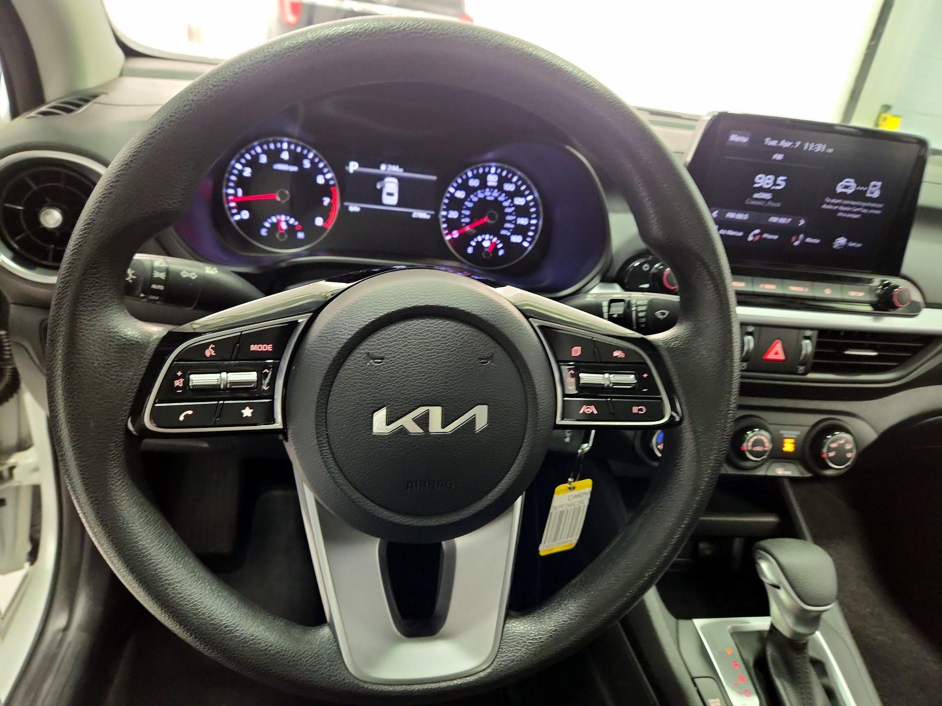 Thumbnail: 2024 Kia Forte - 10