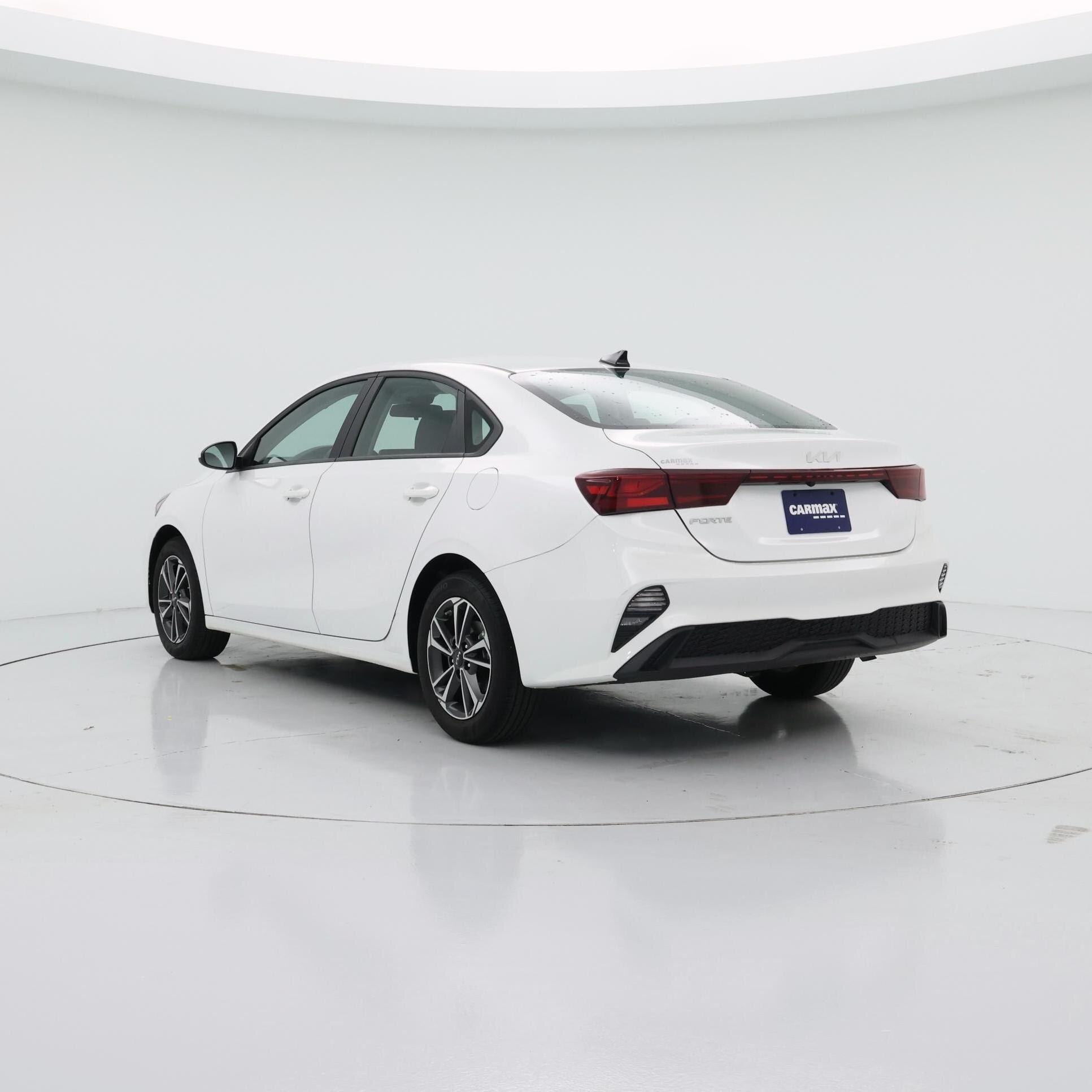 Thumbnail: 2024 Kia Forte - 2