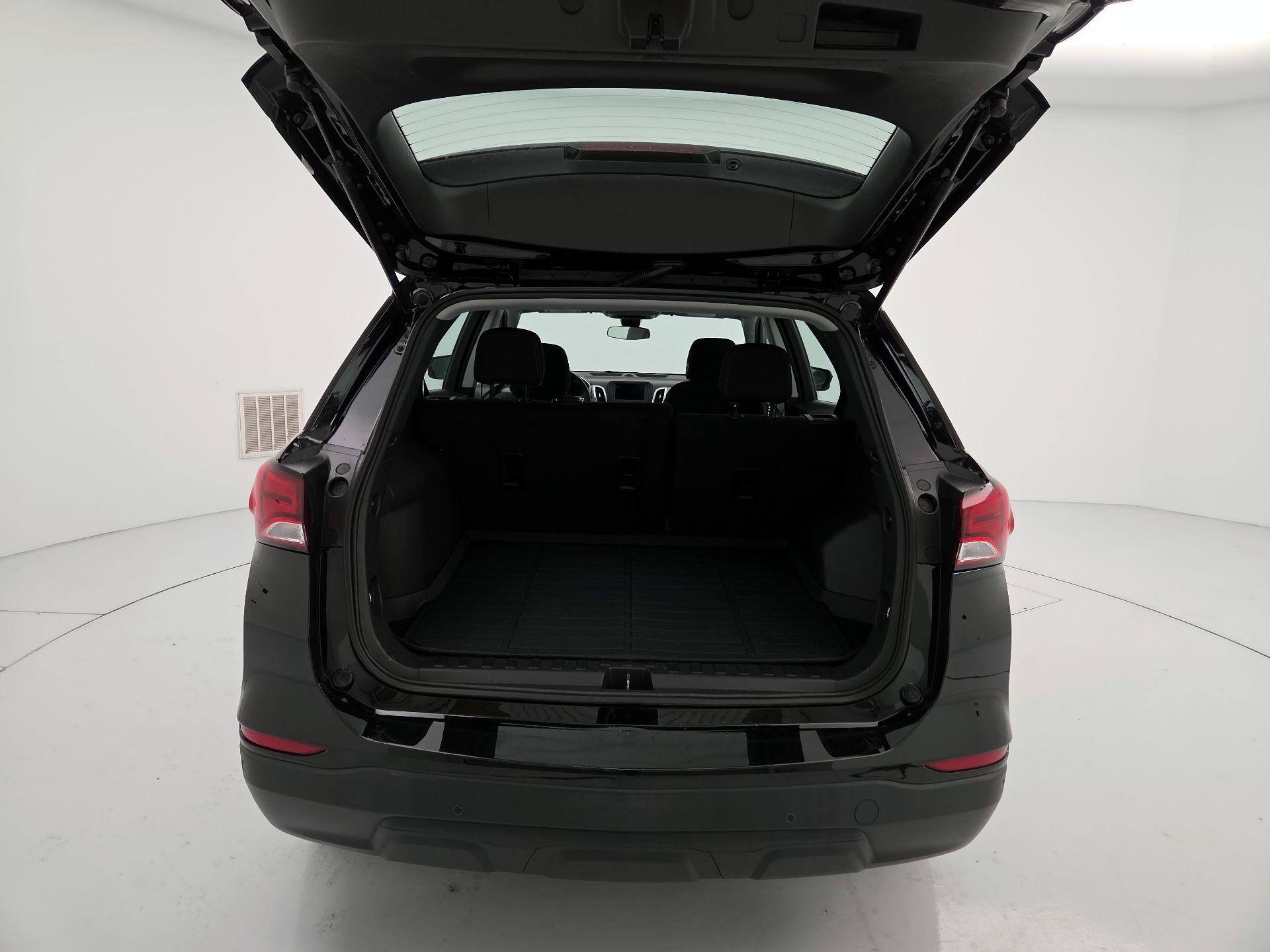 Thumbnail: 2023 Chevrolet Equinox - 20