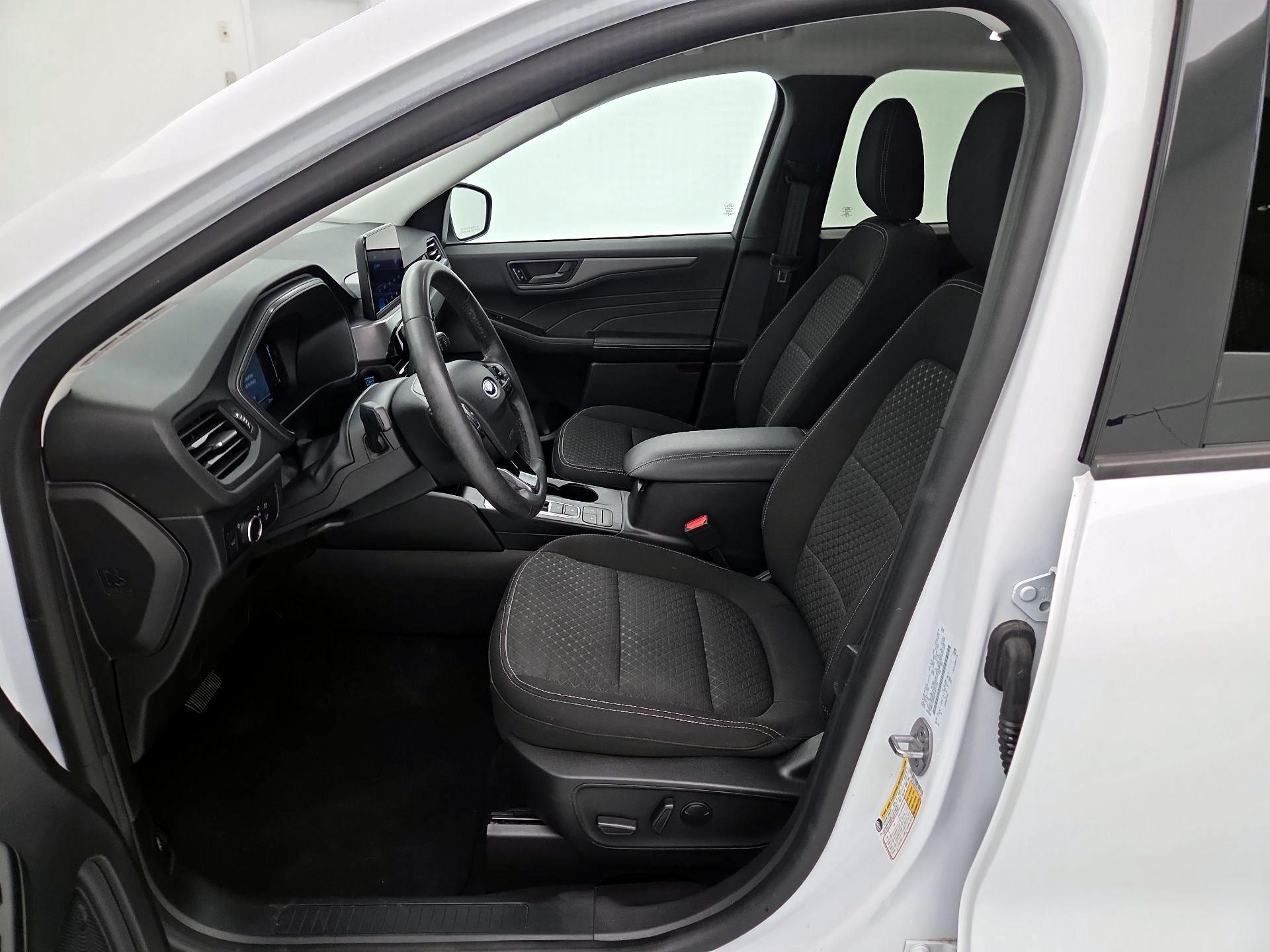 Thumbnail: 2023 Ford Escape - 11