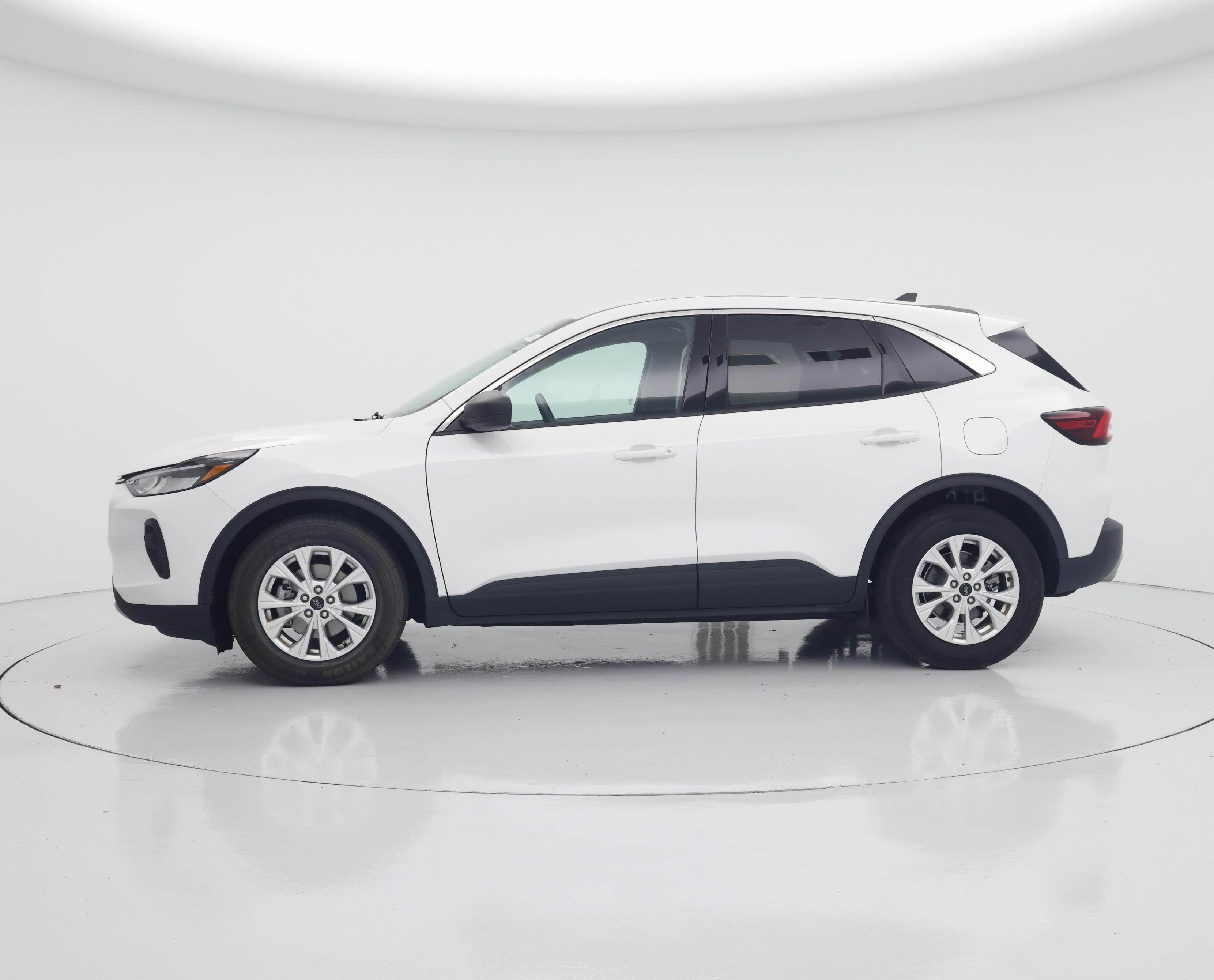 Thumbnail: 2023 Ford Escape - 3